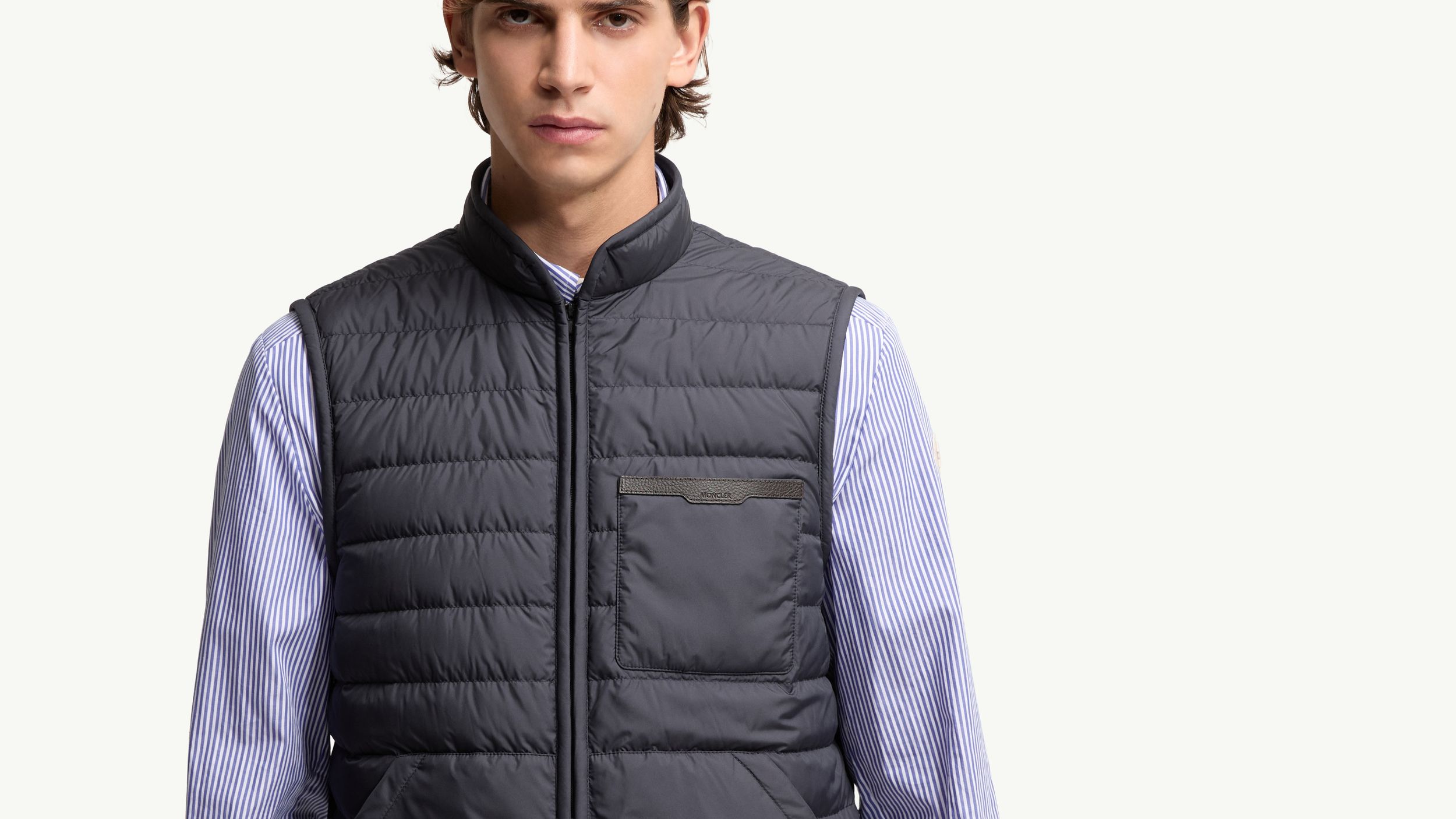 Slide 2 - 皮革裝飾元素