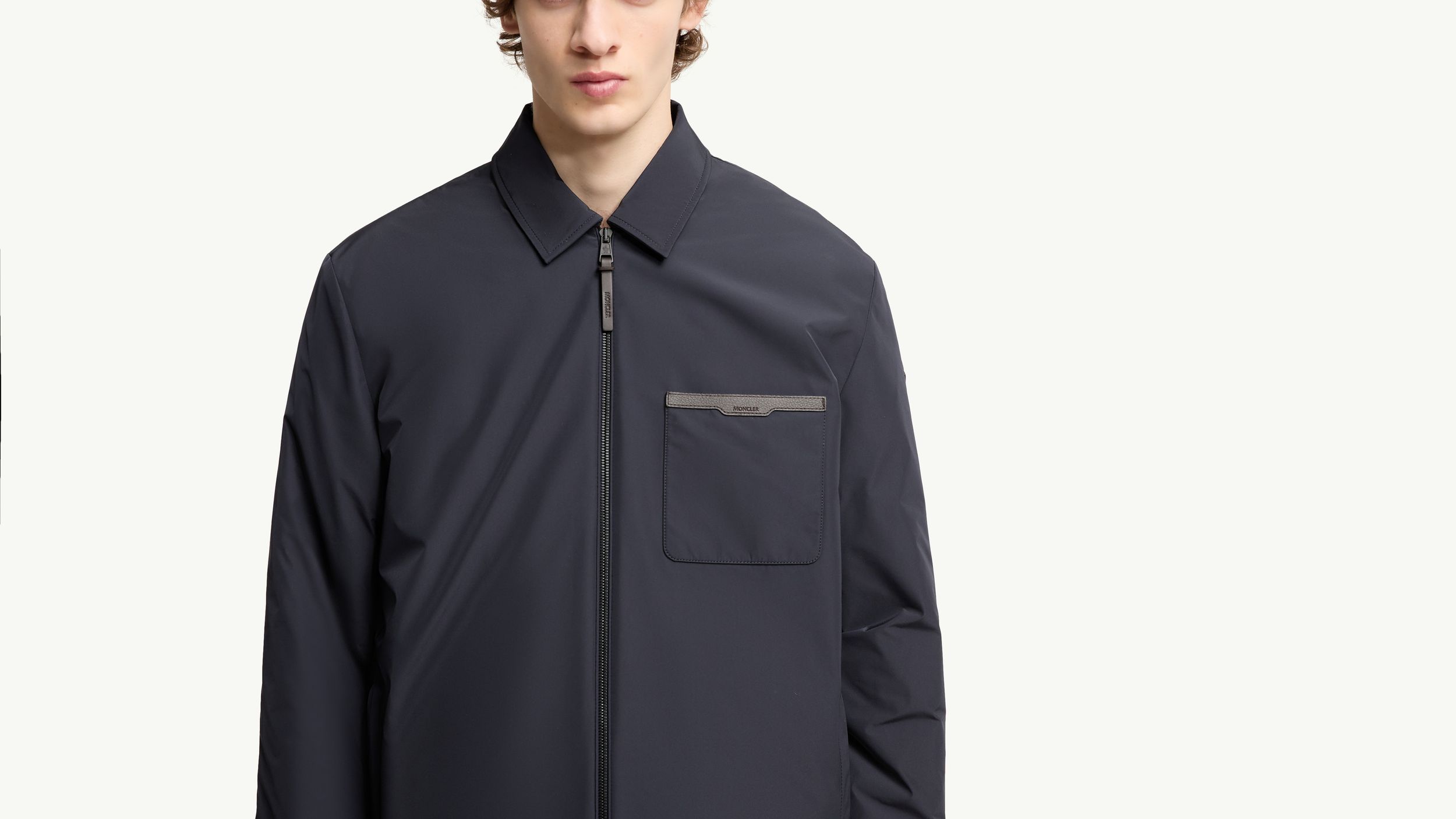 Slide 1 - 가죽 디테일