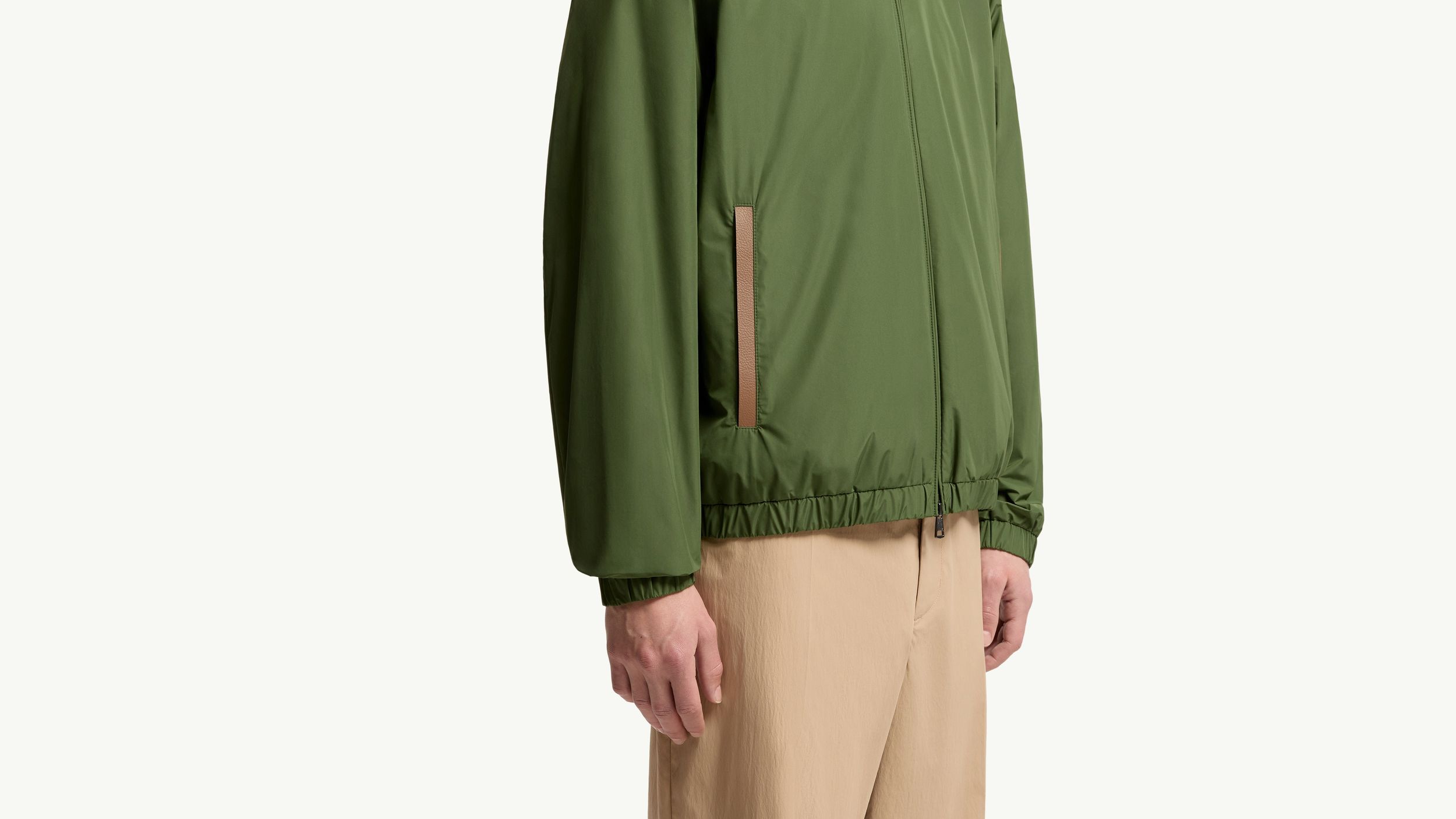 Slide 1 - Dettagli in pelle