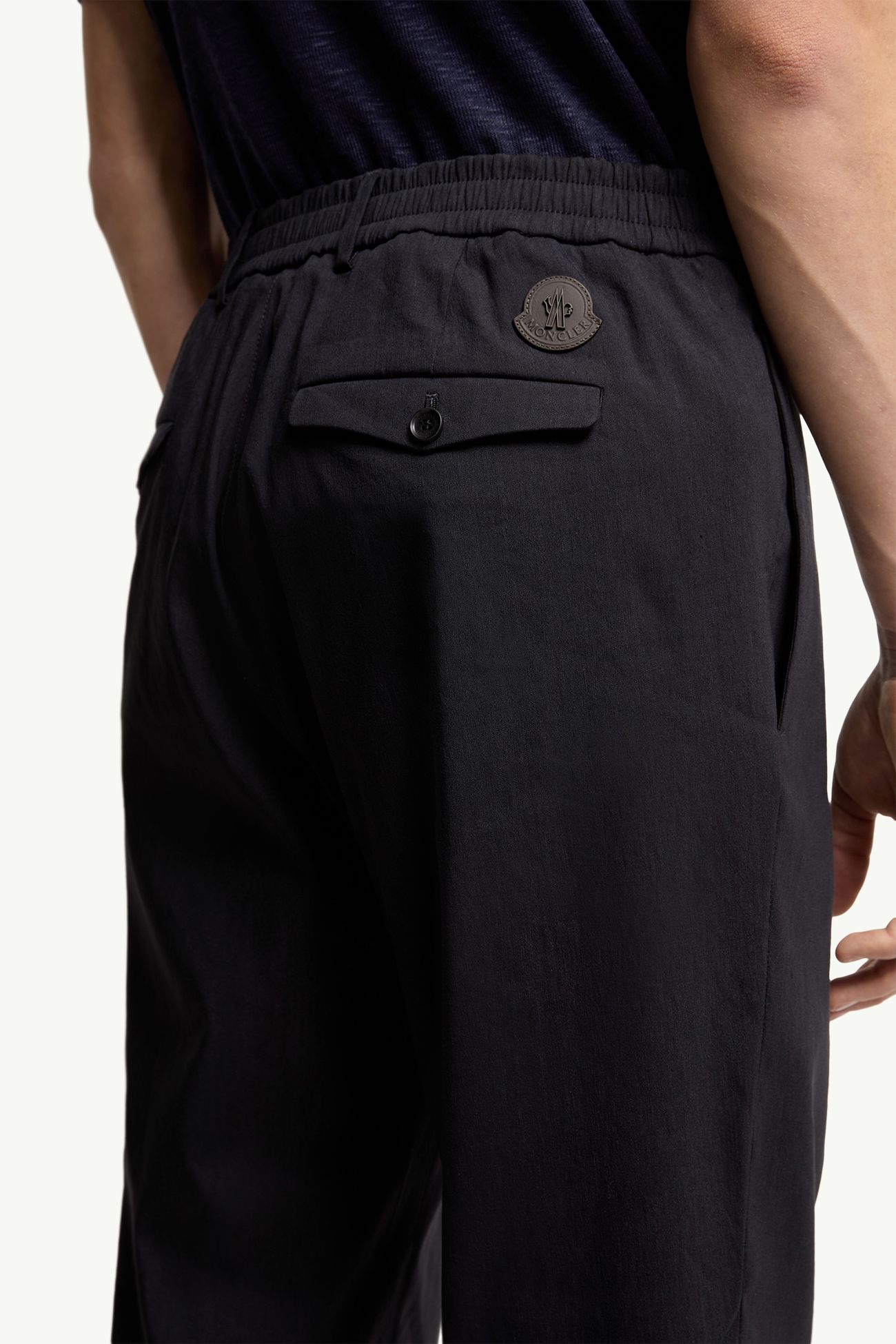 Technical Linen Blend Trousers Men Navy Blue Moncler 5