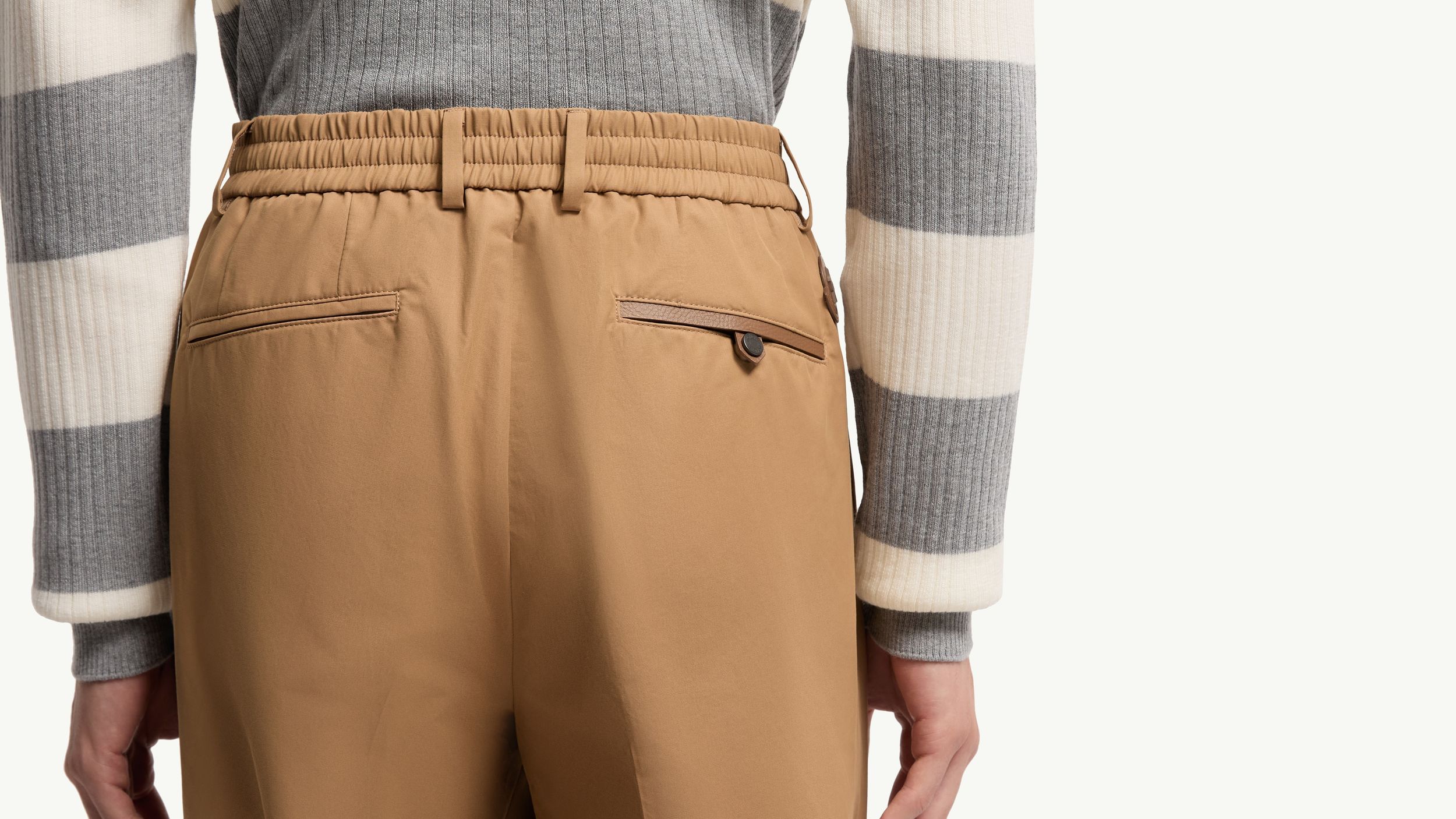 Slide 1 - 皮革细节