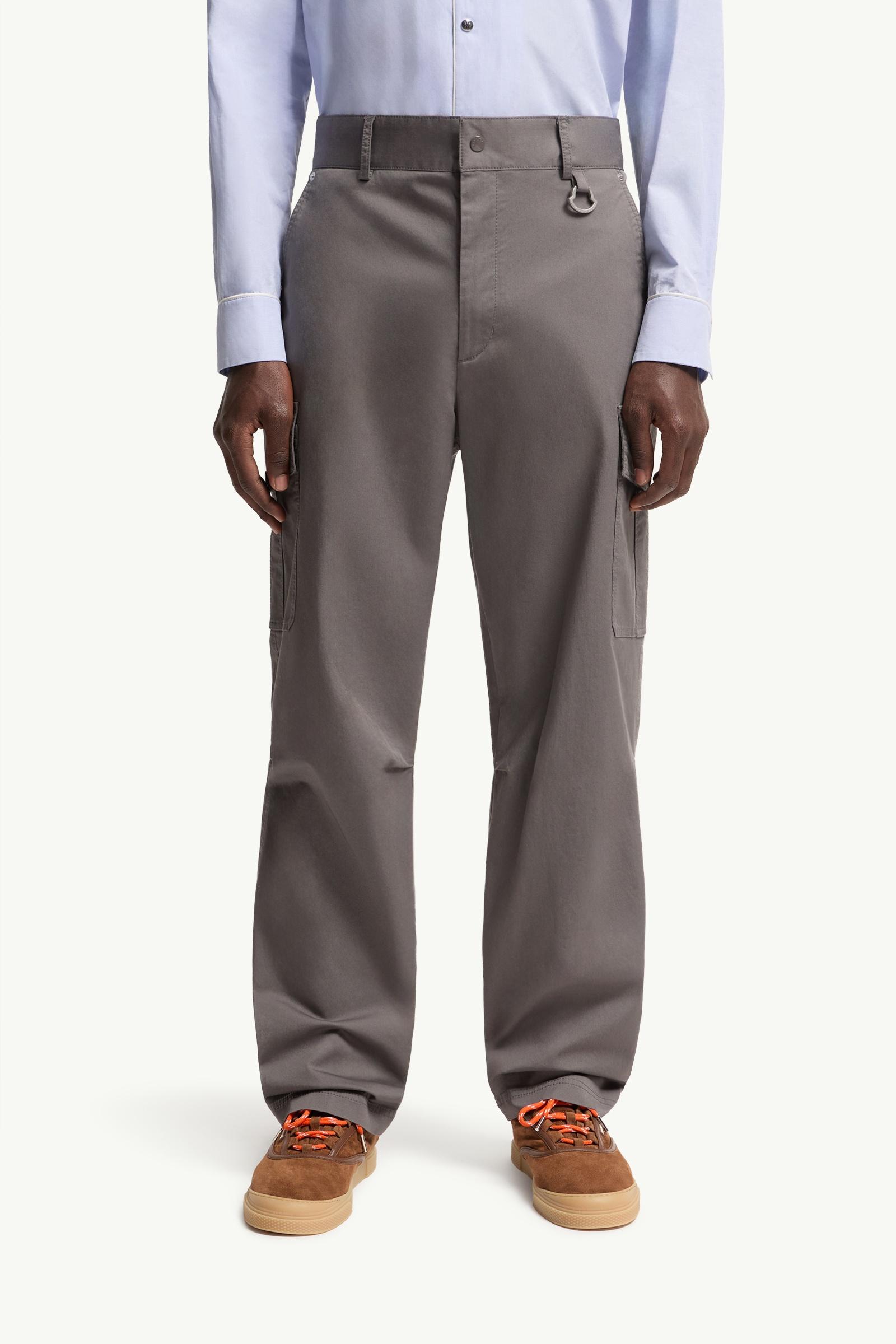 グレー パンツ : パンツ＆ショーツ 向けの メンズ | モンクレール