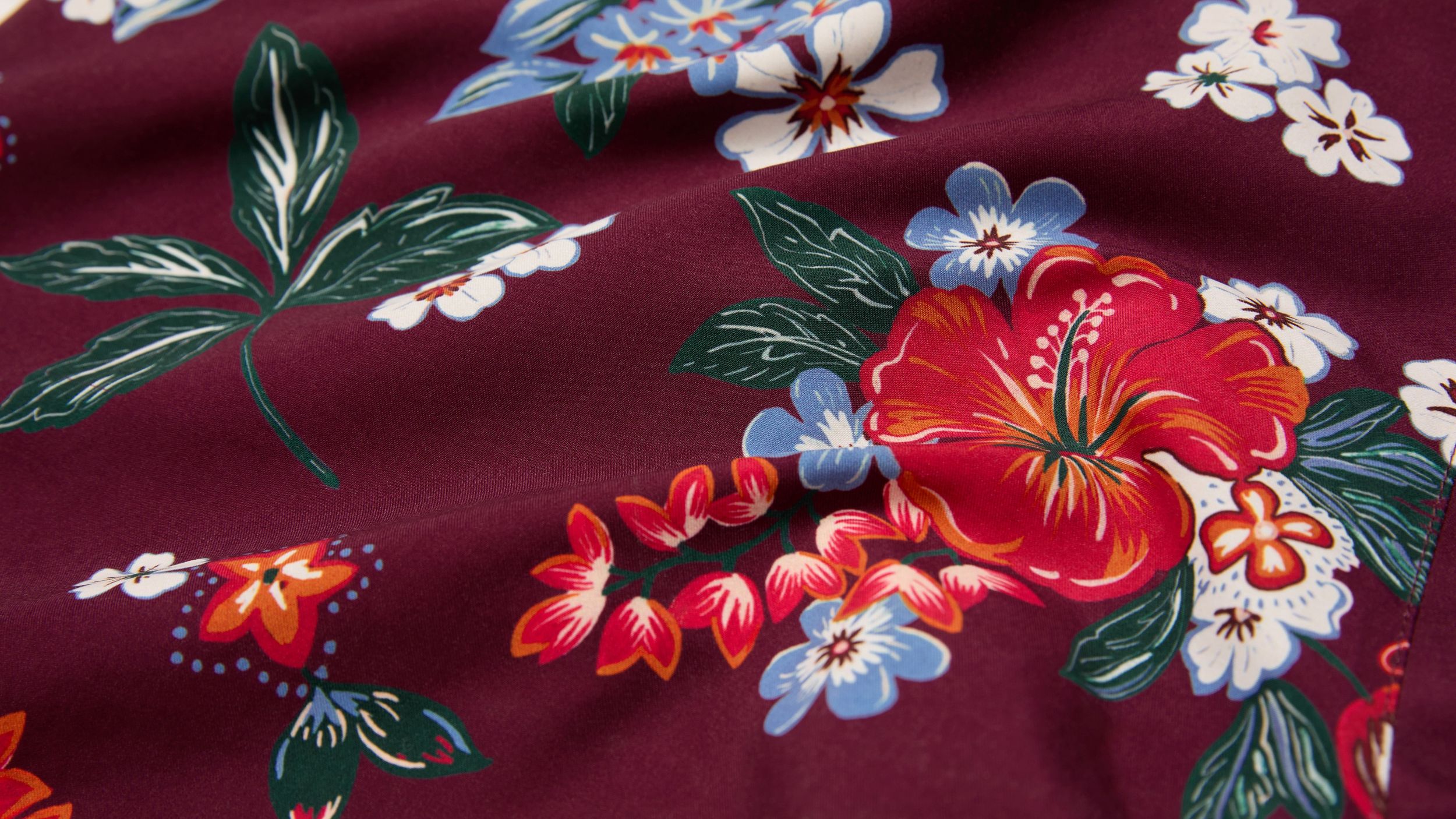 Slide 1 - product.feature.texturefloral.title