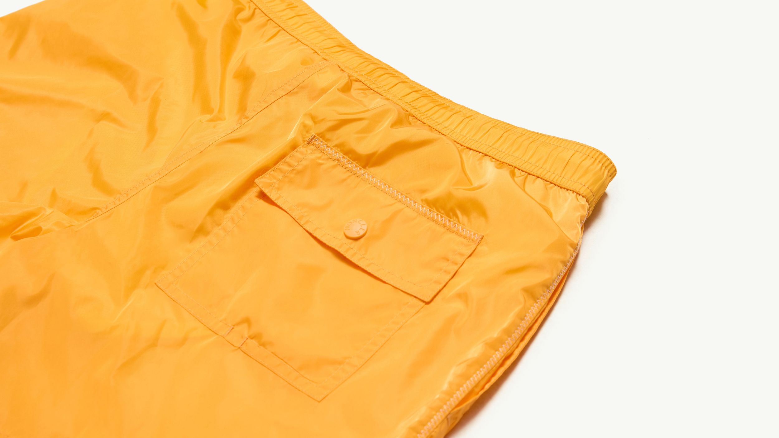 Slide 1 - 勾勒式飾邊