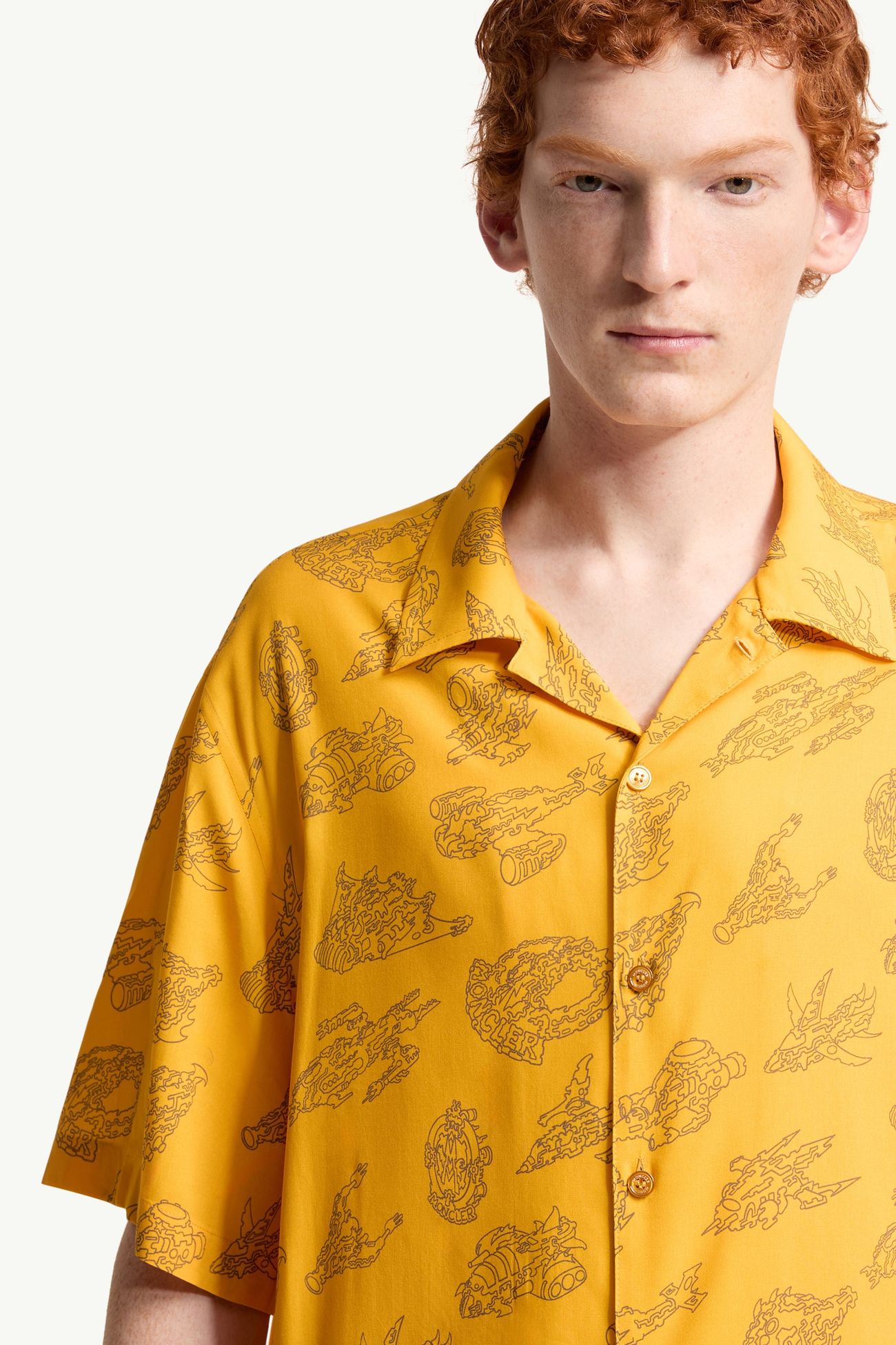 Space MonDuck Short Sleeve Shirt Men Yellow Moncler 5