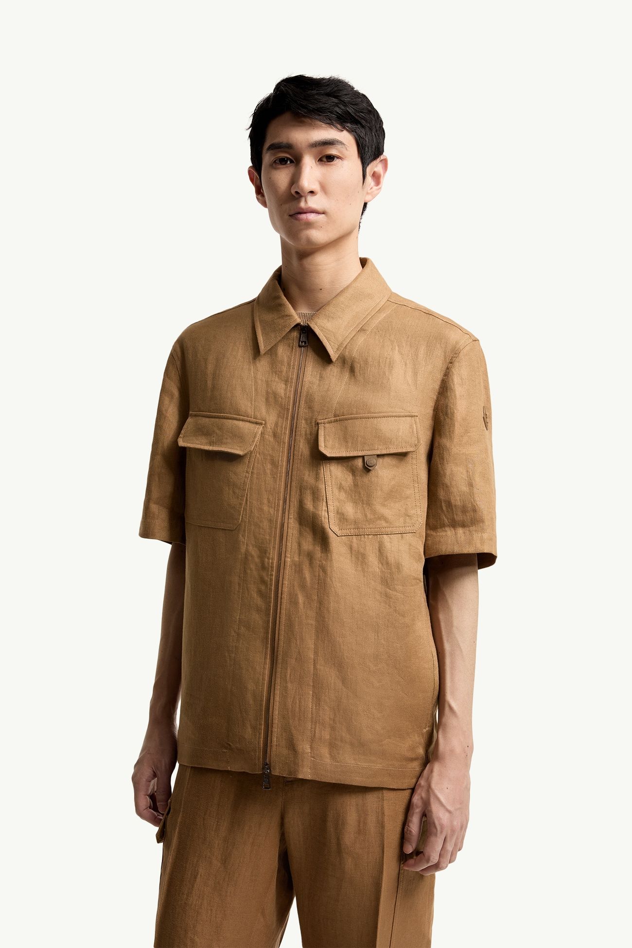 Camisa de manga corta con cremallera de sarga de lino Hombre Marrón claro Moncler 3