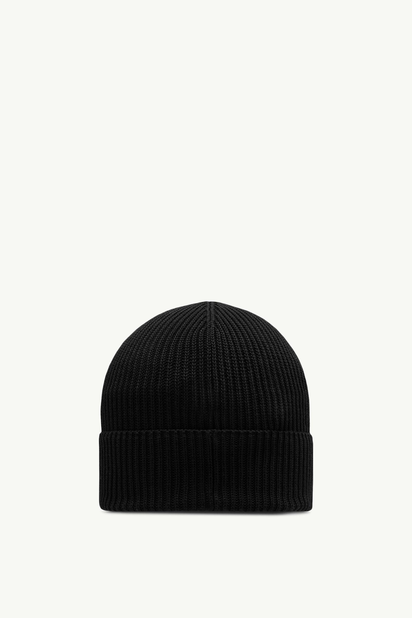 Moncler モンクレール ファー付き黒ニット帽 Moncler ニットキャップ 