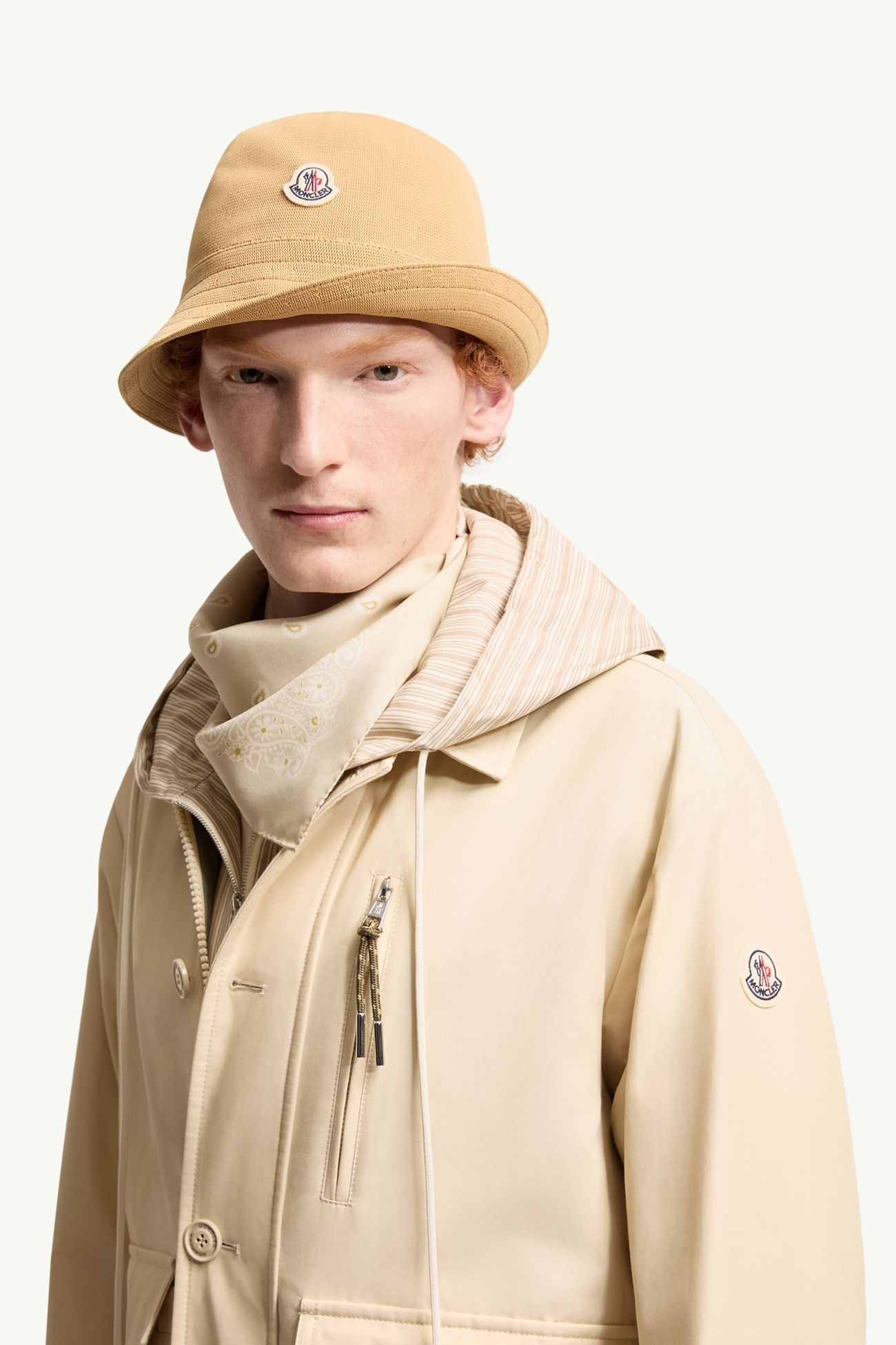 Gorro de pescador con logotipo Hombre Beige Moncler 1