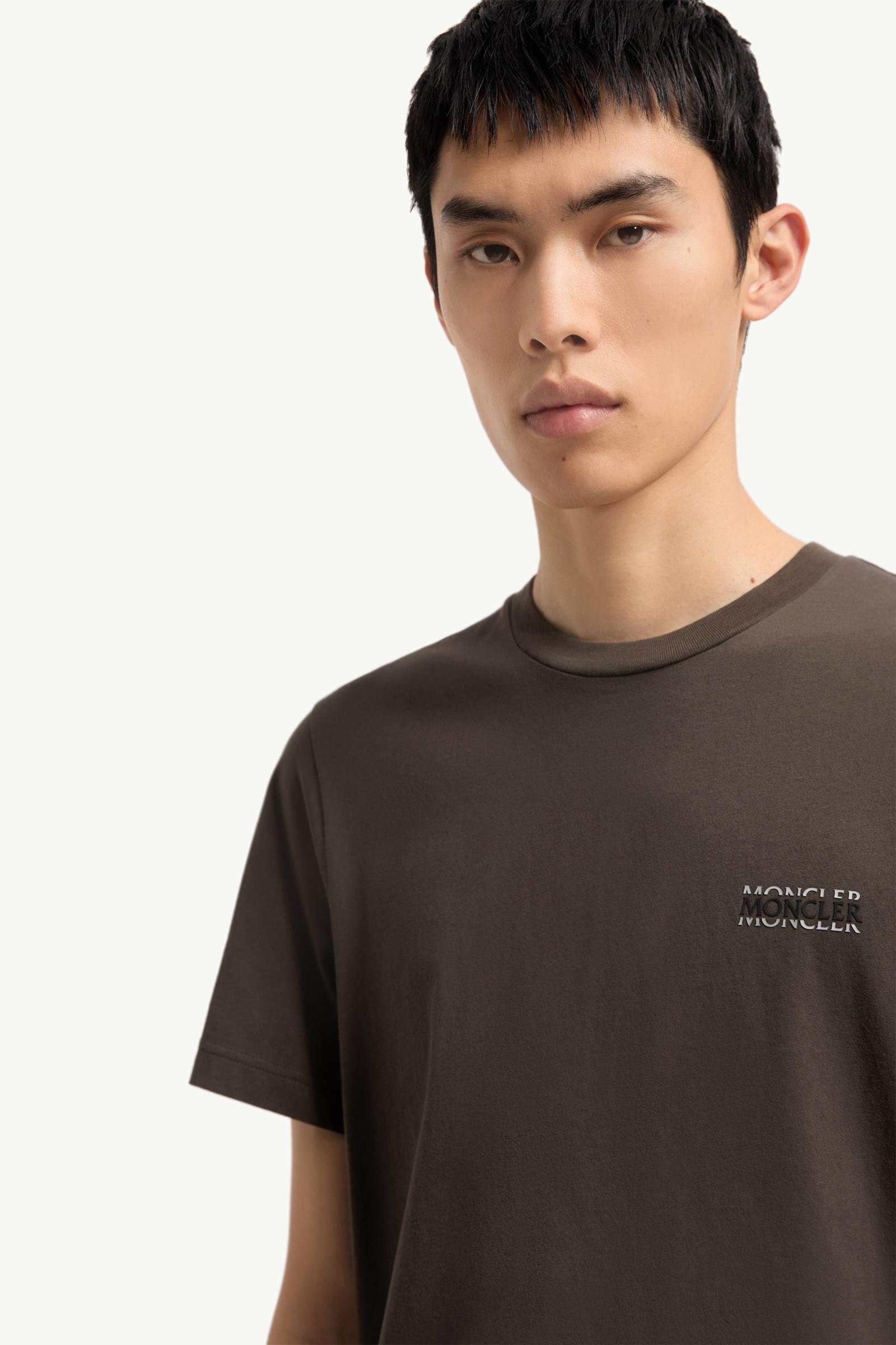 ブラウン Tシャツ : Tシャツ＆ポロシャツ 向けの メンズ | モンクレール