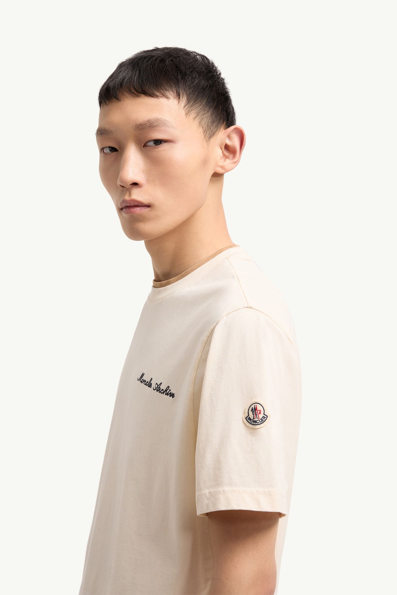 ホワイト Tシャツ : Tシャツ＆ポロシャツ 向けの メンズ | モンクレール
