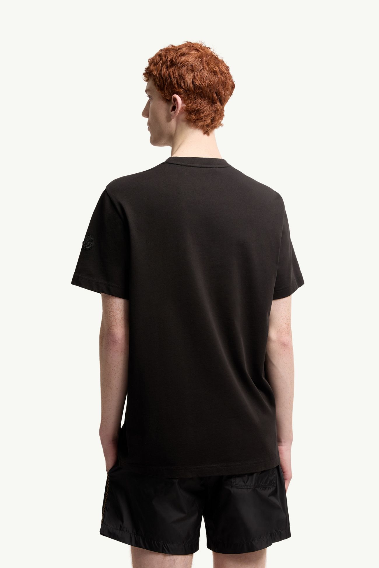 T-shirt in cotone con logo a tema spazio ricamato Uomo Nero Moncler 4