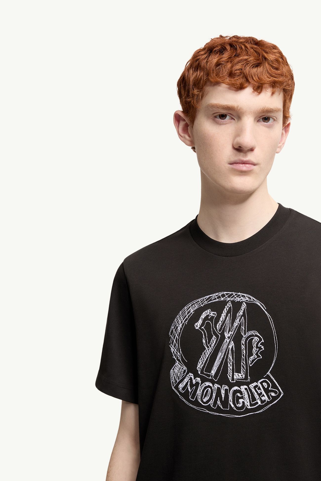 ブラック Tシャツ : Tシャツ＆ポロシャツ 向けの メンズ | モンクレール