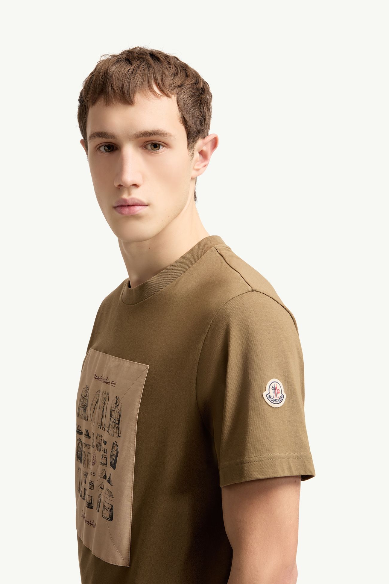 Safari Baumwoll-T-Shirt mit Garderoben-Print Herren Olivgrün Moncler 1