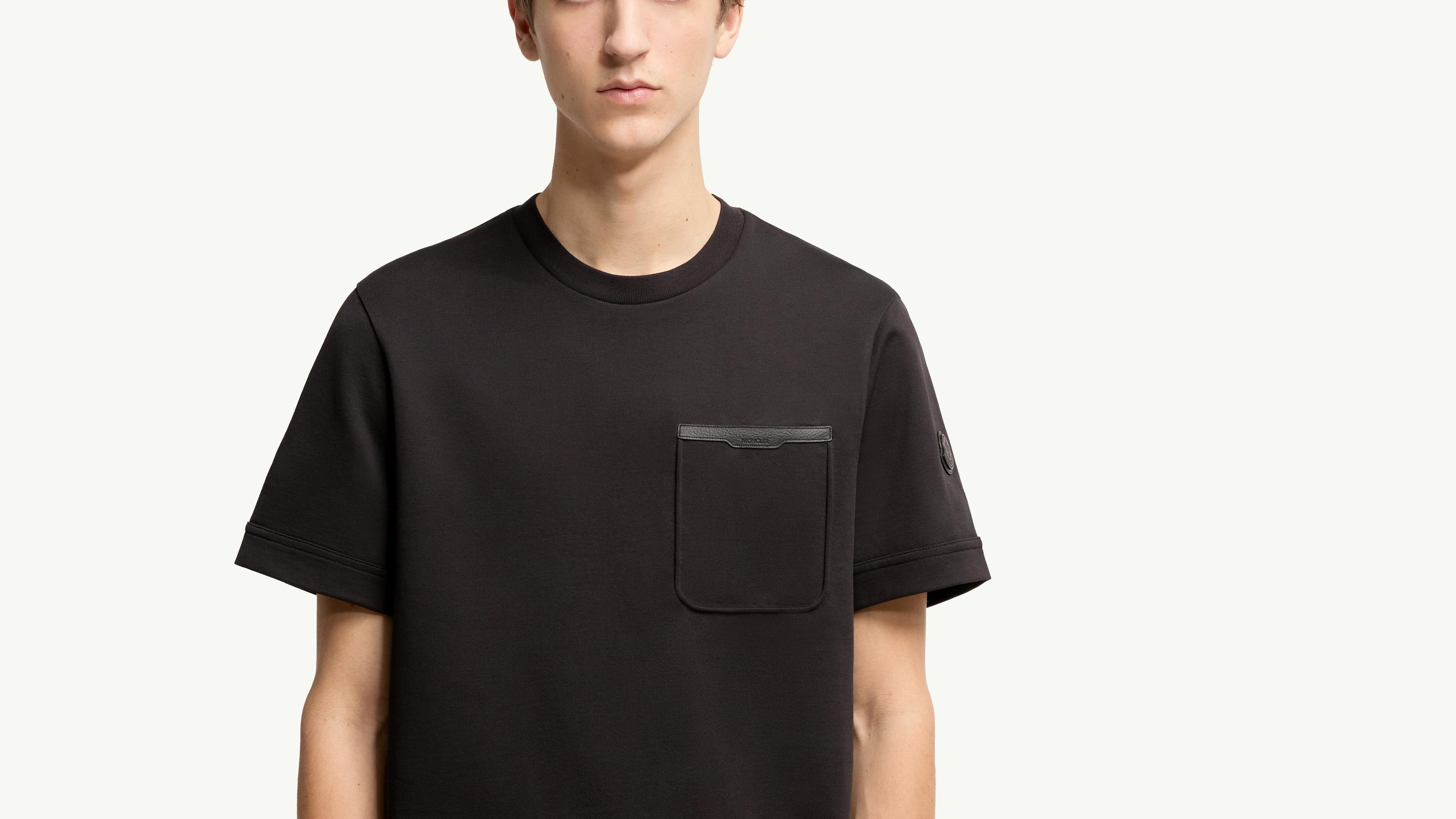 ブラック Tシャツ : Tシャツ＆ポロシャツ 向けの メンズ | モンクレール