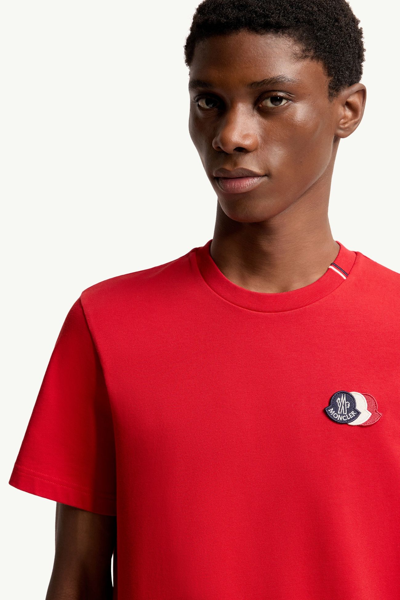 T-shirt in cotone con logo tricolore ricamato Uomo Rosso Moncler 5