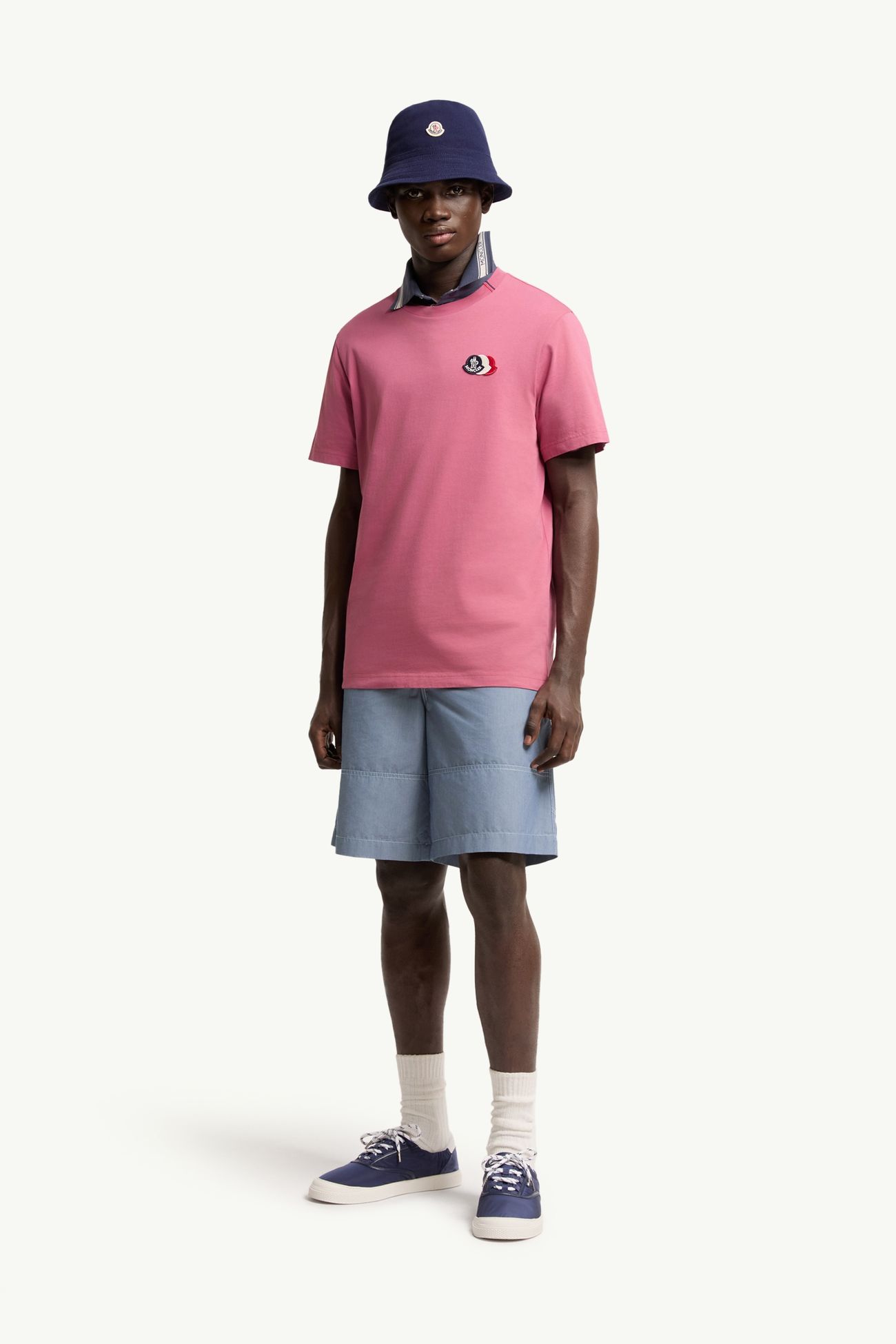 T-Shirt aus Baumwolle mit dreifarbiger Logostickerei Herren Fuchsia Moncler 0