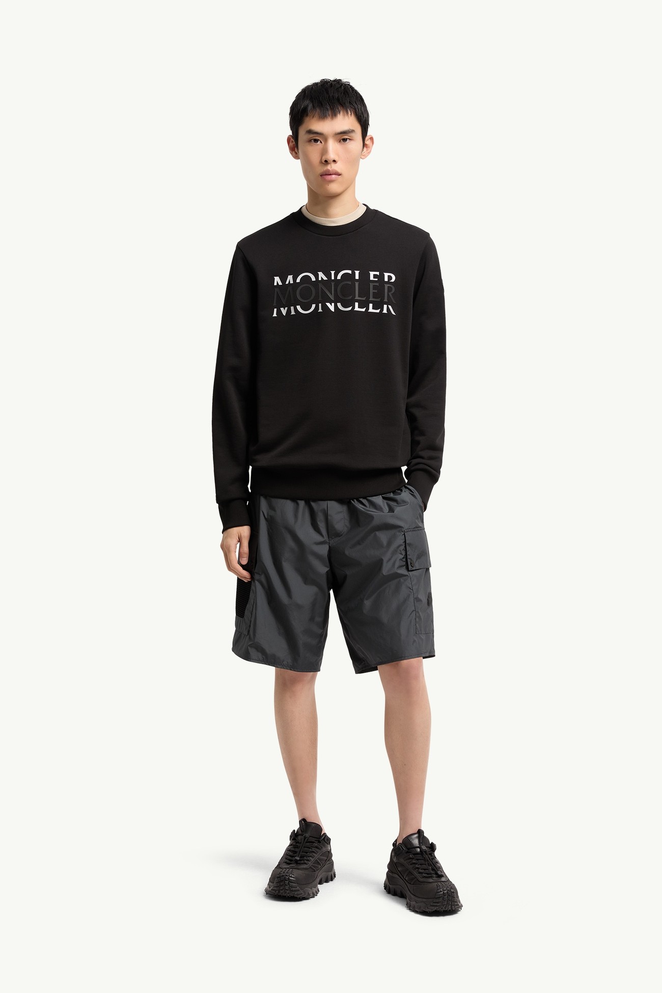Logo Cotton Jersey Long Sleeve T-Shirt Men Black Moncler 0