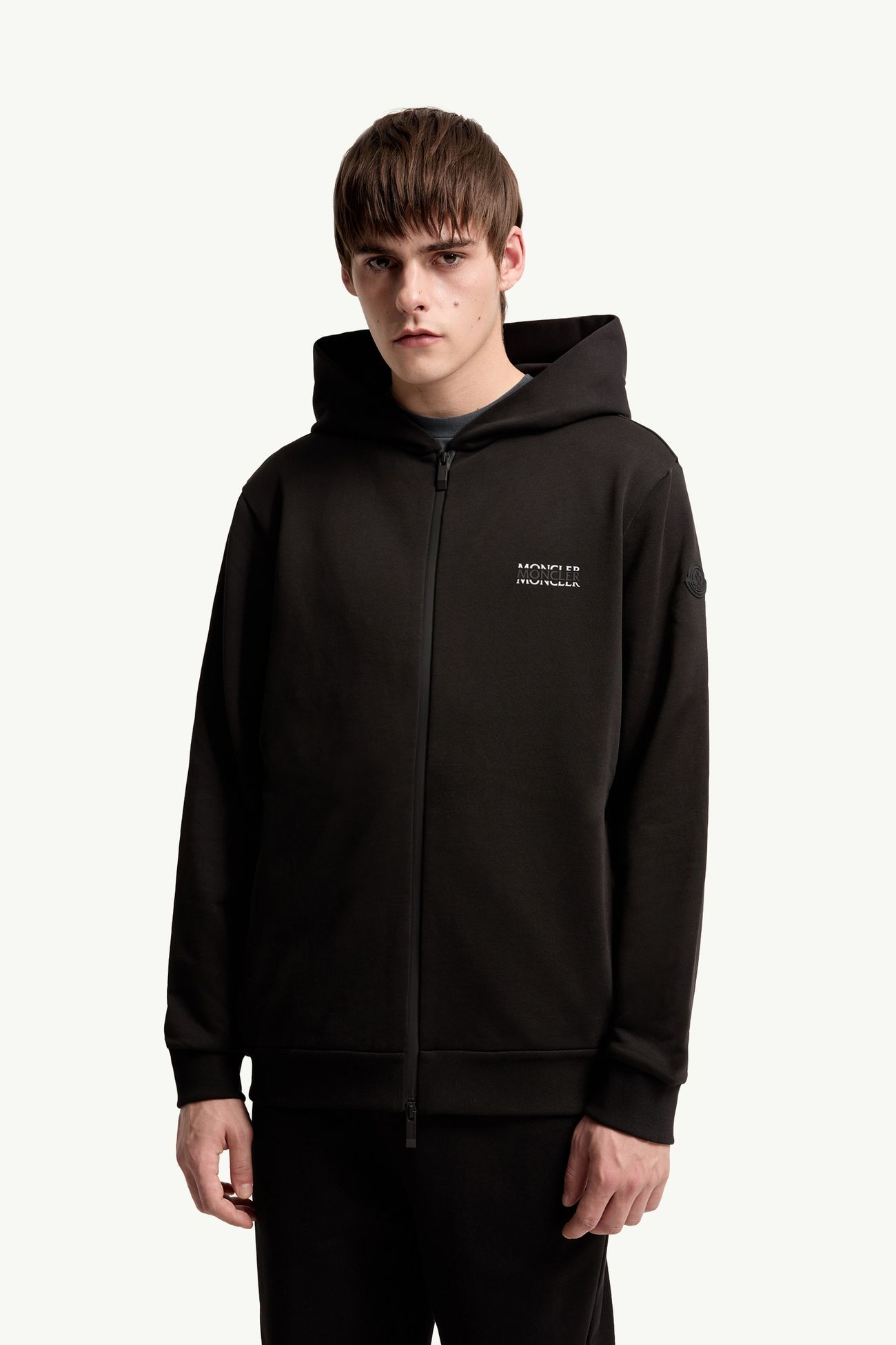 Felpa logata in jersey di cotone con cappuccio e zip Uomo Nero Moncler 3