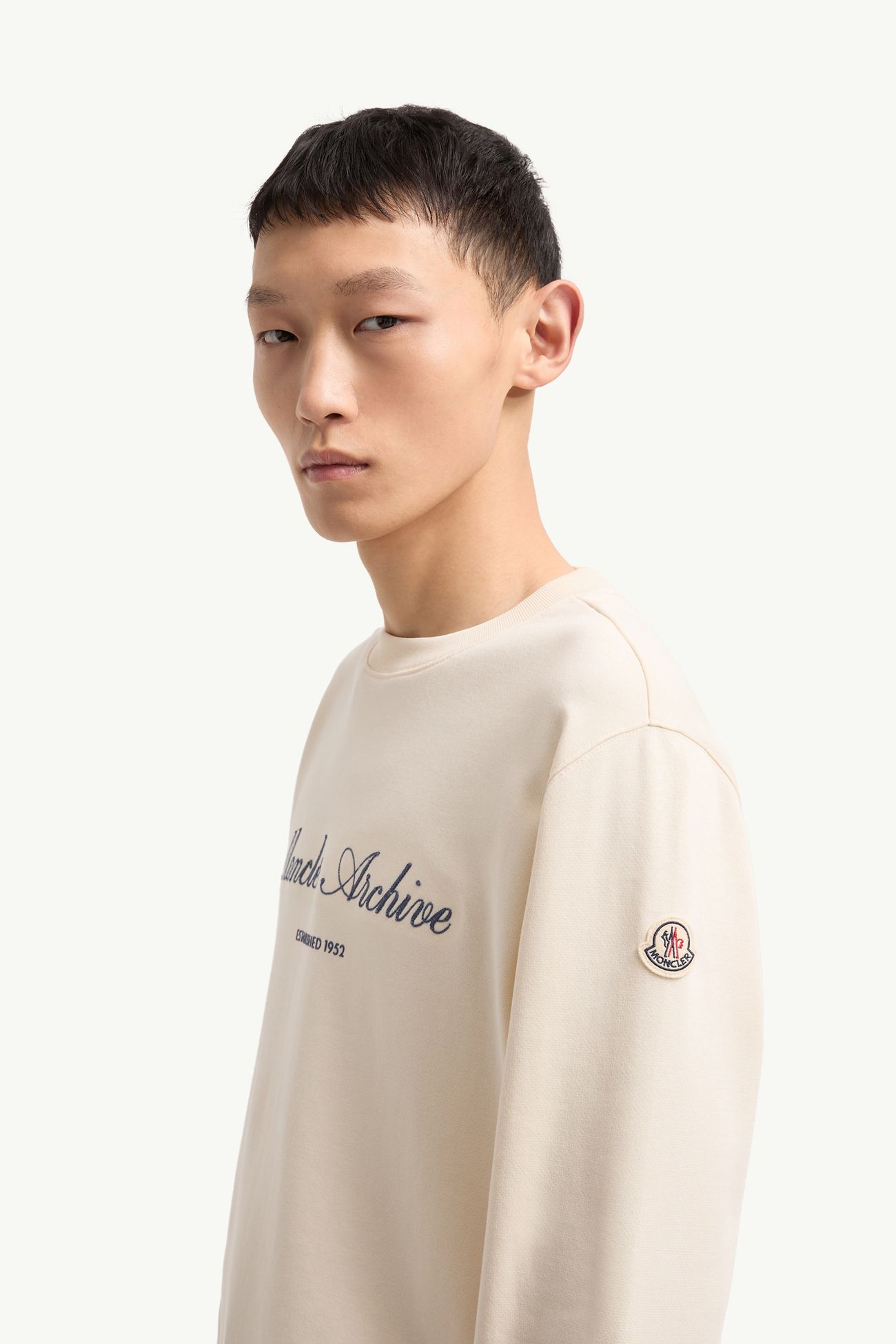 Felpa logata in Misto Cotone Uomo Bianco Avorio Moncler 1