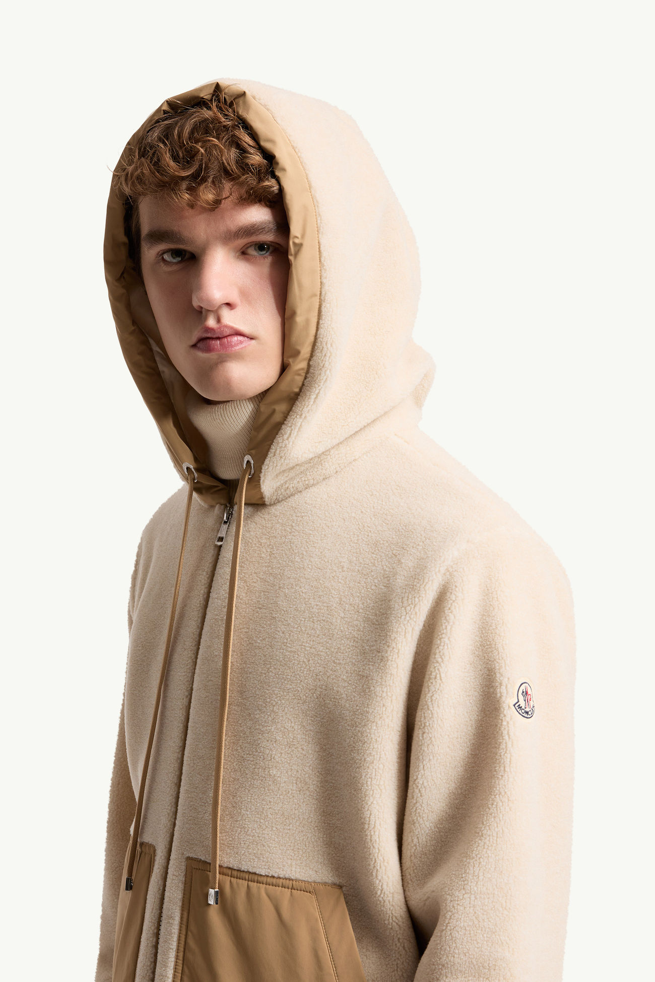 Cárdigan con capucha y cremallera efecto peluche Hombre Beige Claro Moncler 1