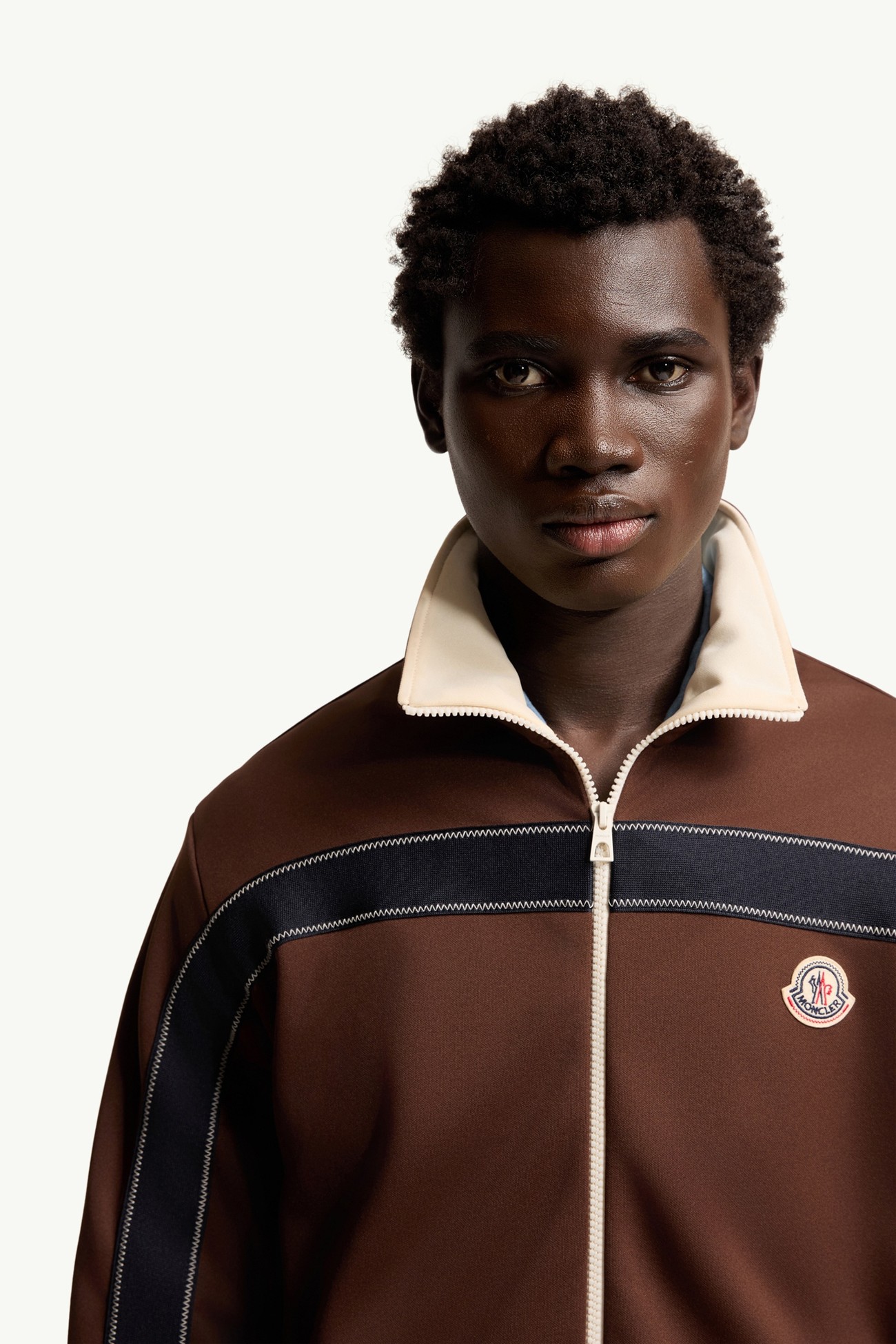 Sudadera de cuello de tortuga con cremallera y pespuntes Hombre Marrón Moncler 5