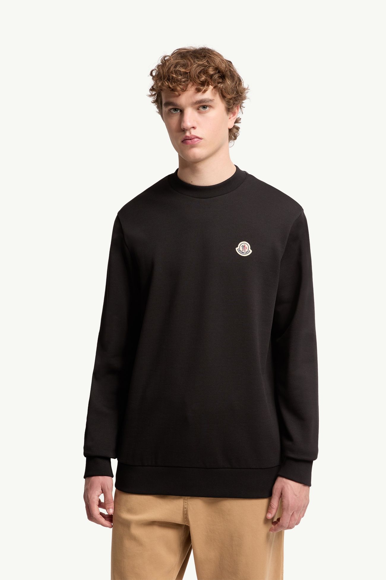 Sweatshirt aus Baumwolle mit Logoaufnäher Herren Schwarz Moncler 3