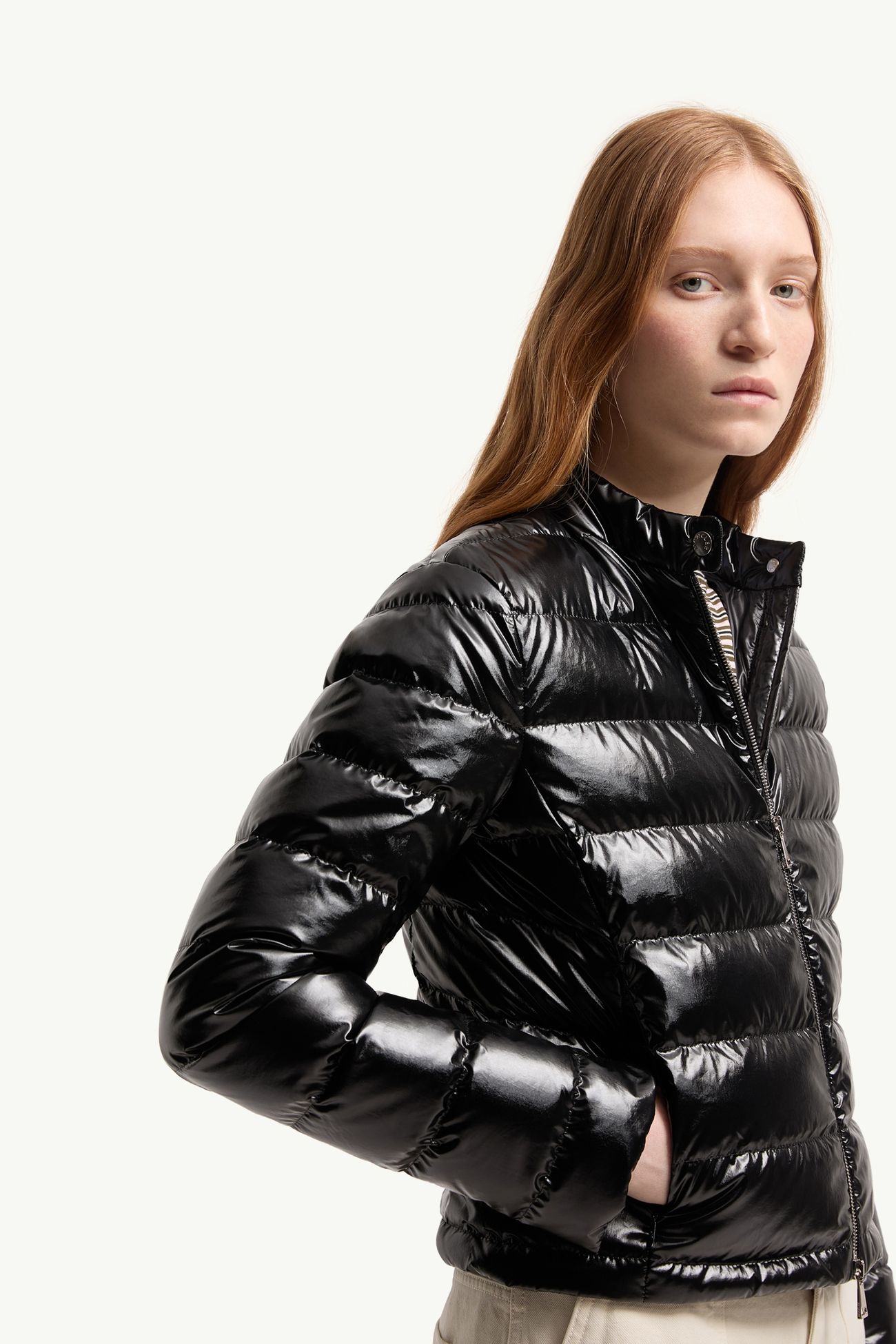 Piumino Corto Papillon Donna Nero Moncler 5