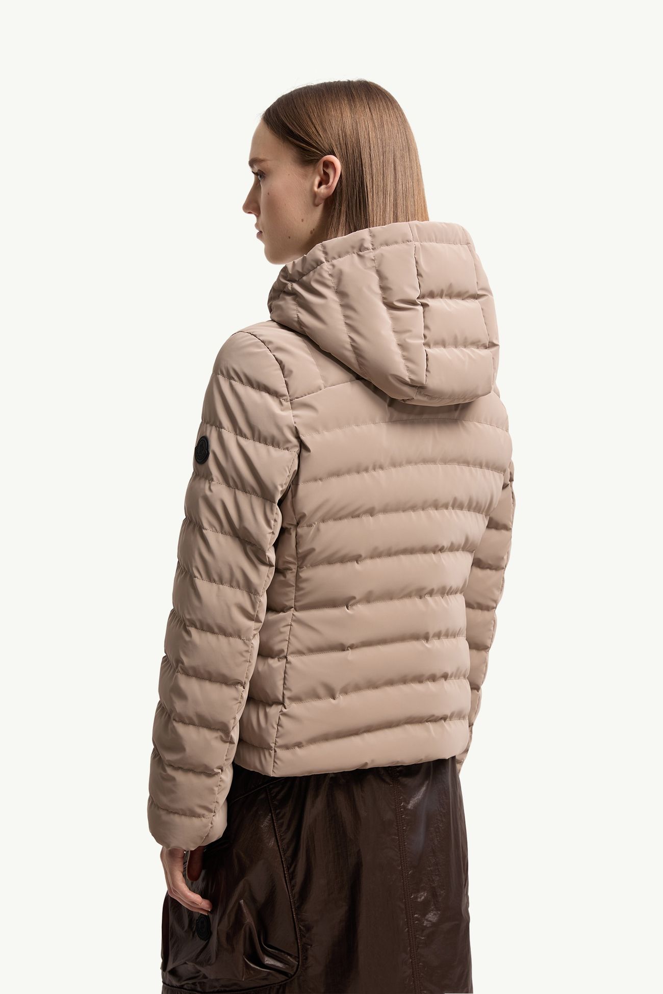 Doudoune courte à capuche Trèfle Femmes Beige Moncler 4