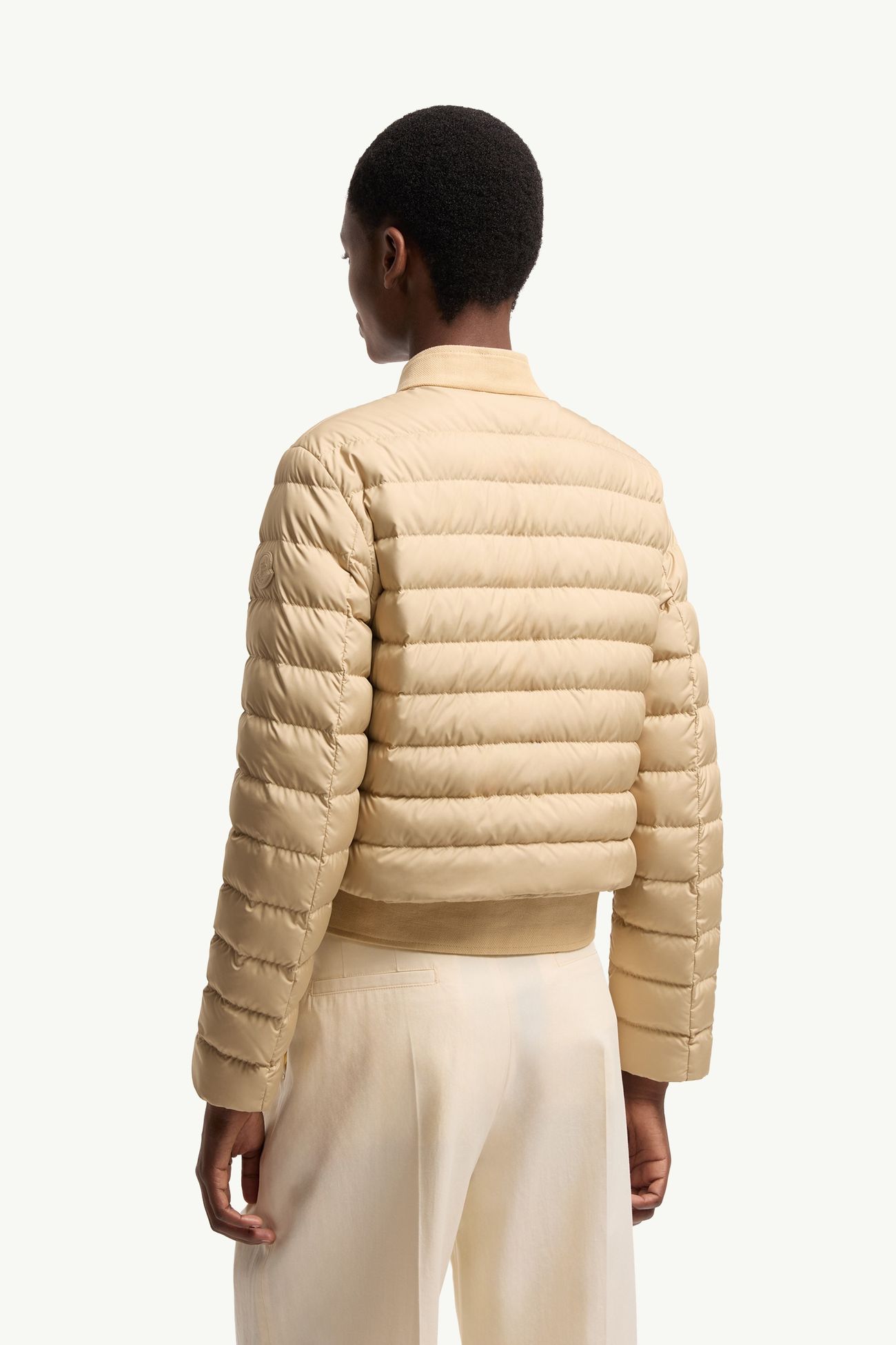 Juju kurze Daunenjacke mit Baumwoll- und Leinenbesatz Damen Beige Moncler 4