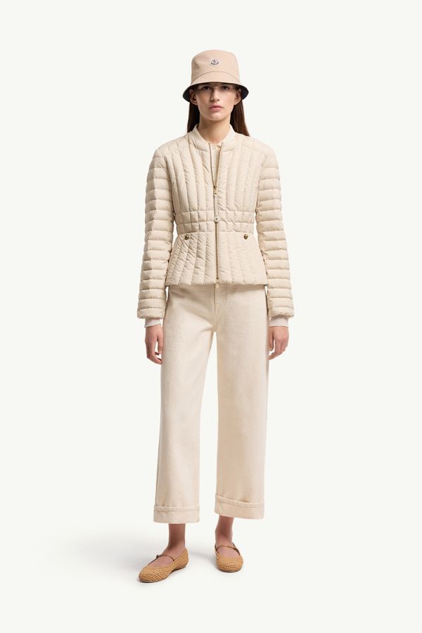 Piumino corto Menthe con trapuntatura verticale Donna Beige Chiaro Moncler 0