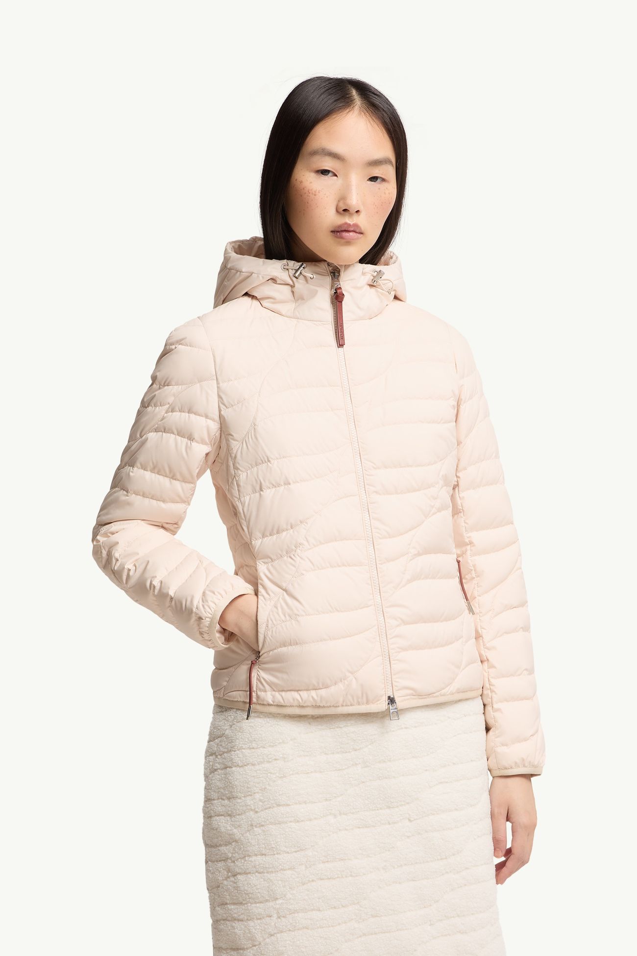 Plumífero corto con capucha Delebiao Mujer Beige Claro Moncler 3