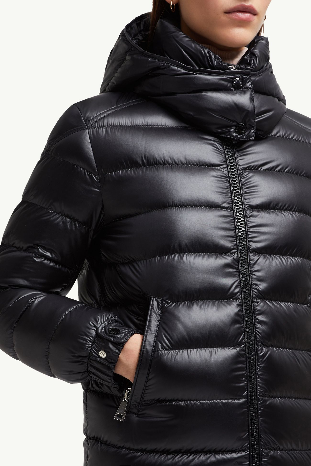 Dallesショートダウンジャケット レディース ブラック Moncler 5
