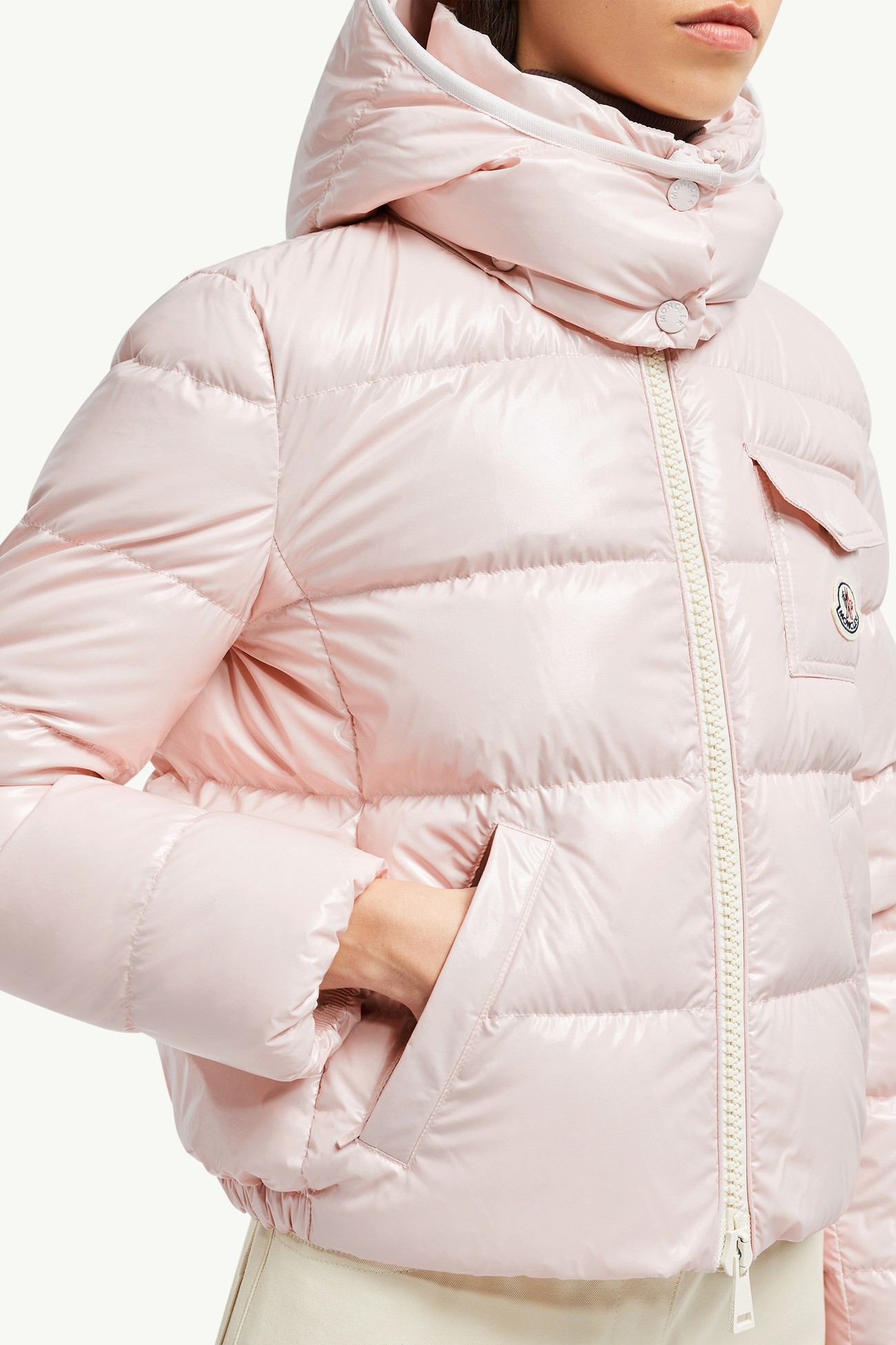 Plumífero corto con capucha Andro Mujer Rosado Moncler 5