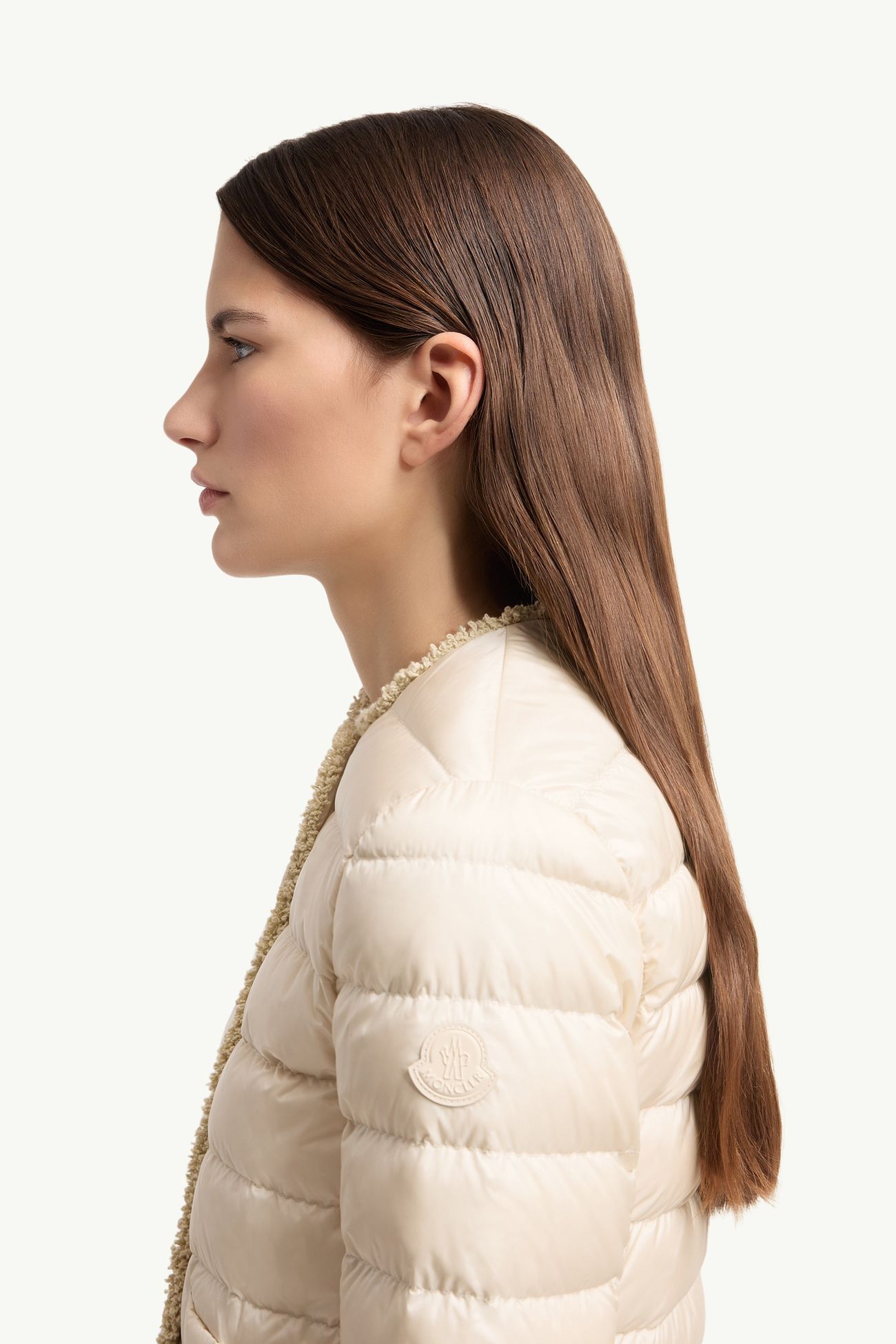 Doudoune courte Fleurs à bordure en bouclé Femmes Beige Clair Moncler 1