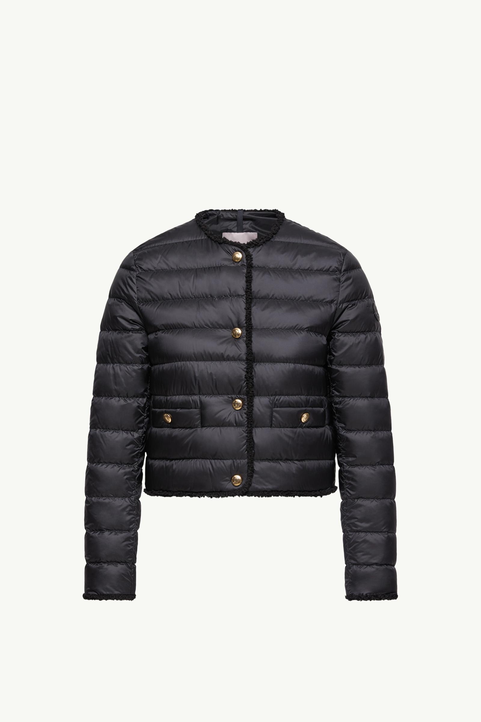 https://moncler-cdn.thron.com/api/v1/content-delivery/shares/dpx6uv/contents/L10931A00104597YF999_F/image/L10931A00104597YF999_F