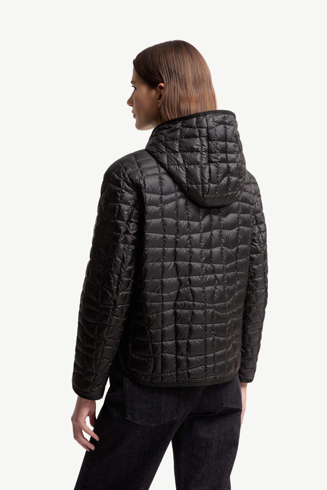 Piumino corto Eglantier con cappuccio e trapuntatura geometrica Donna Nero Moncler 4