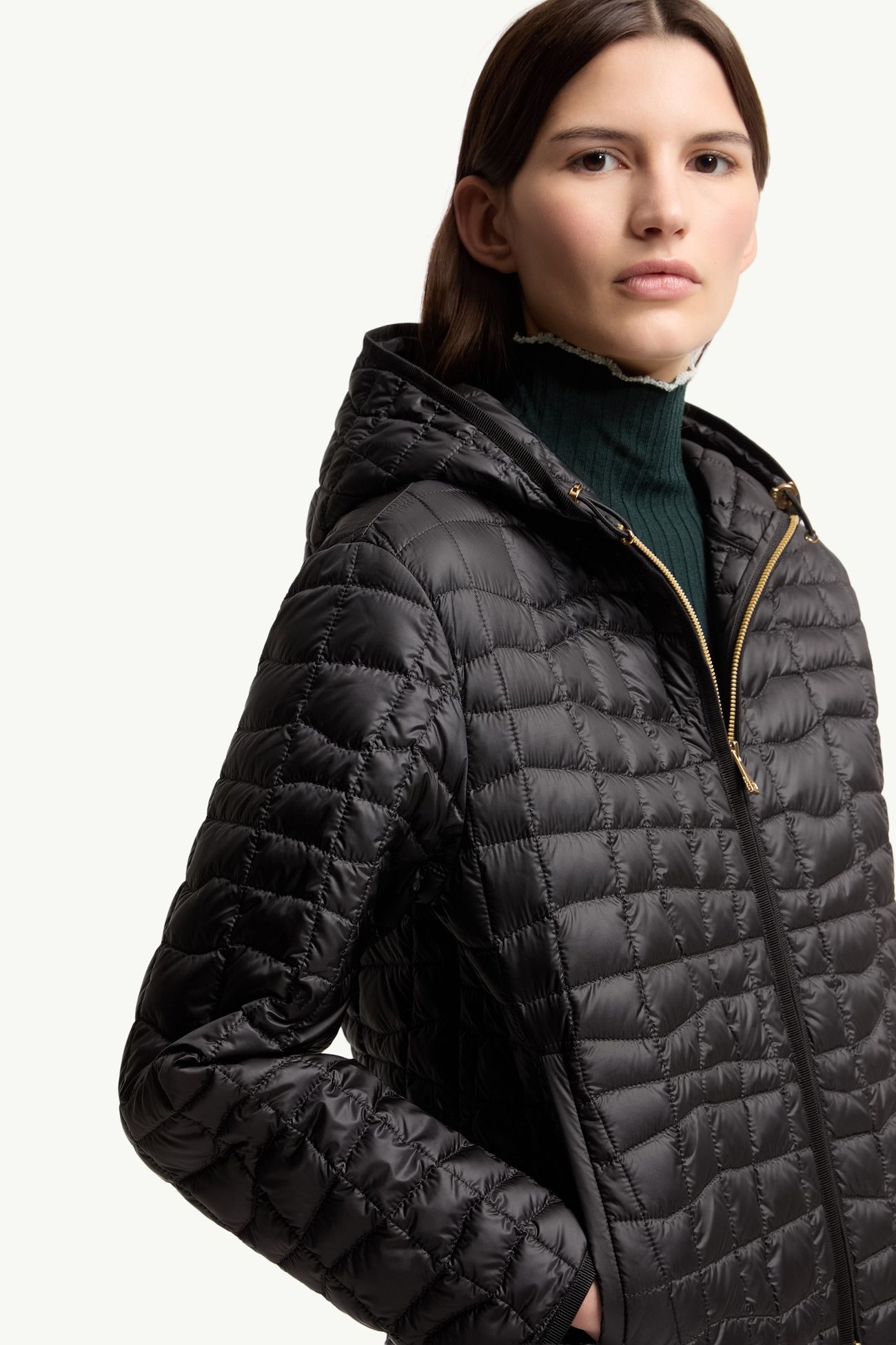 Eglantier連帽幾何絎縫短身羽絨外套 女士 黑色 Moncler 5