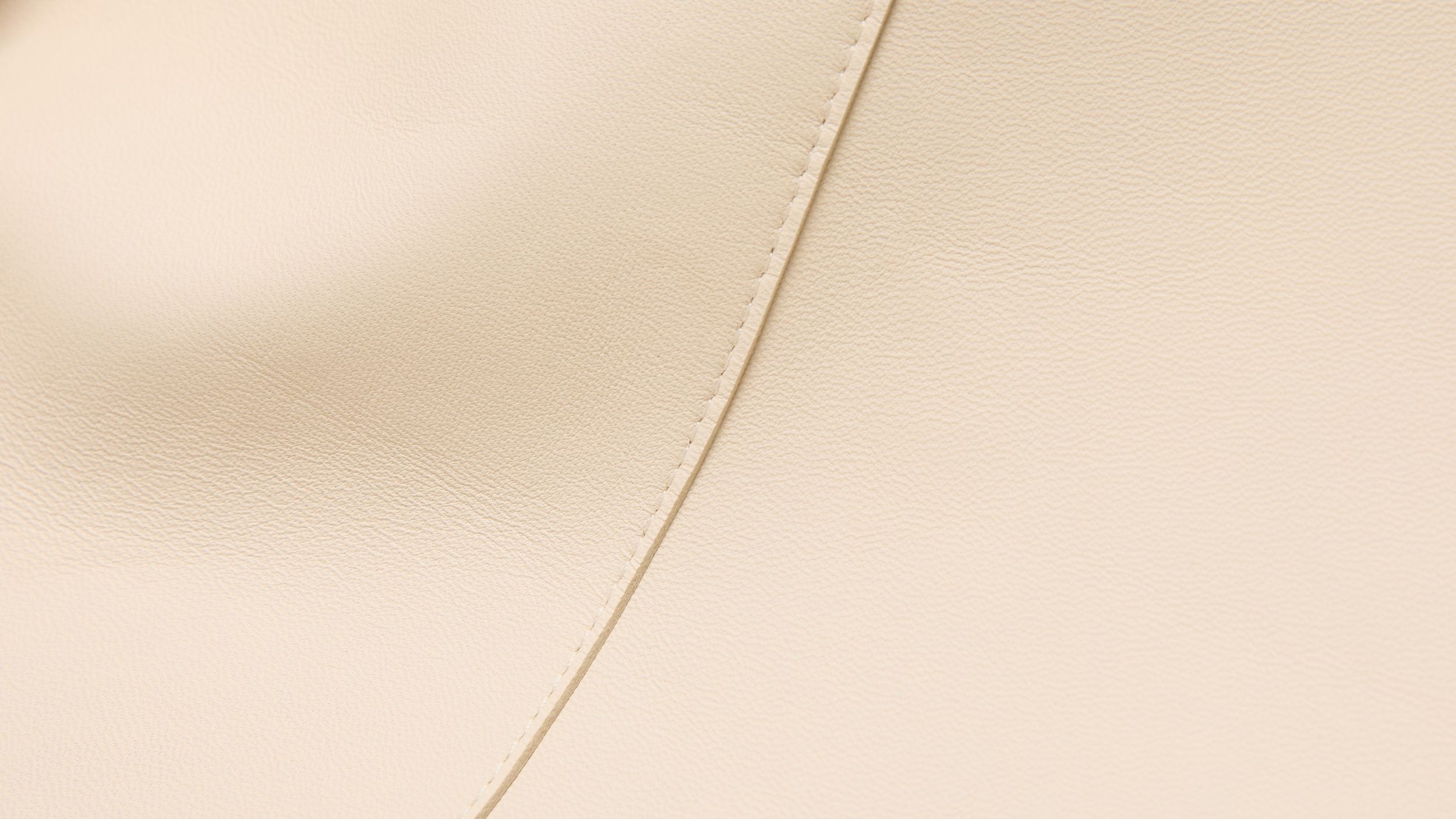 Slide 2 - Fine Leather