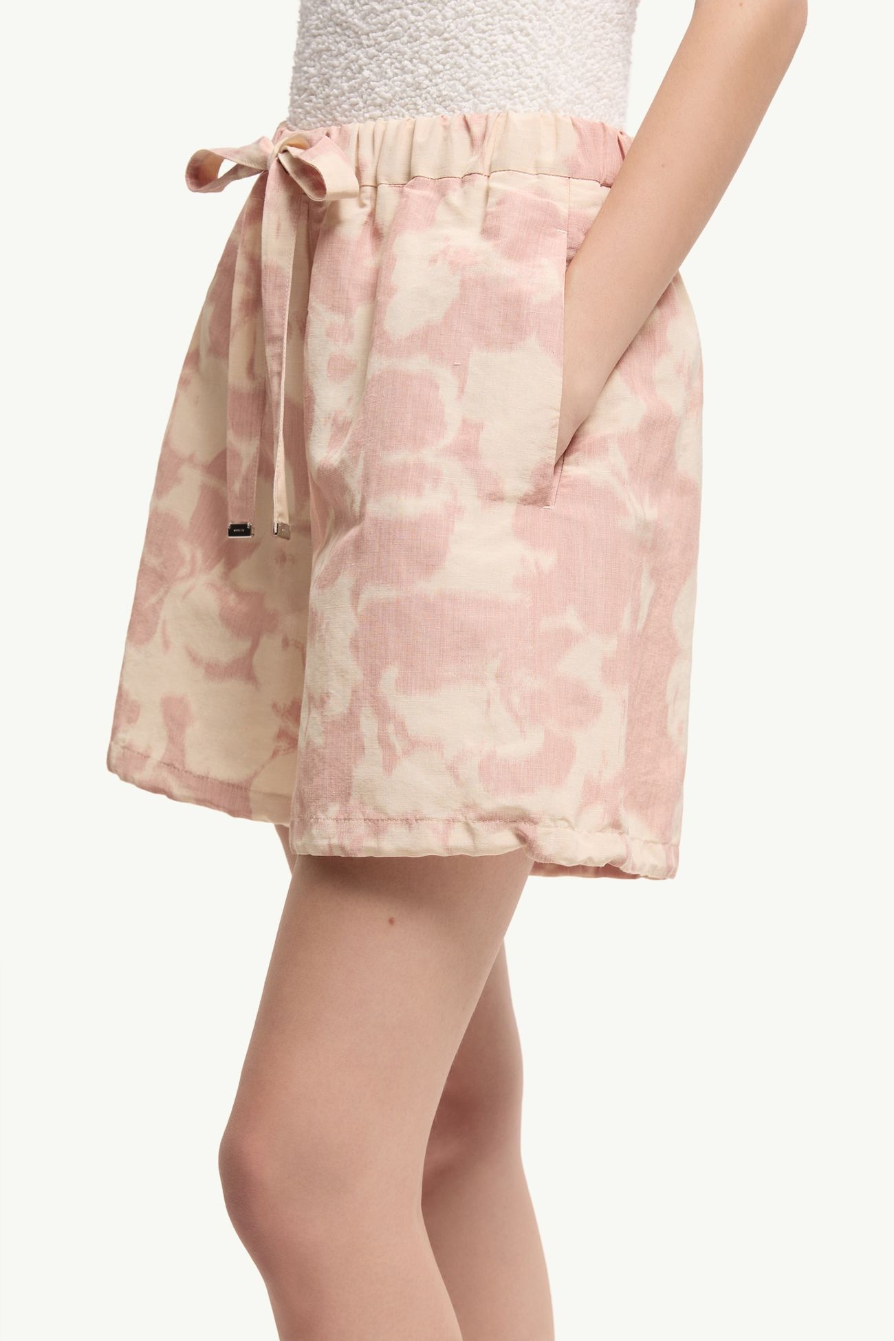 Floral Print Chiné Shorts Women White & Pink Moncler 1