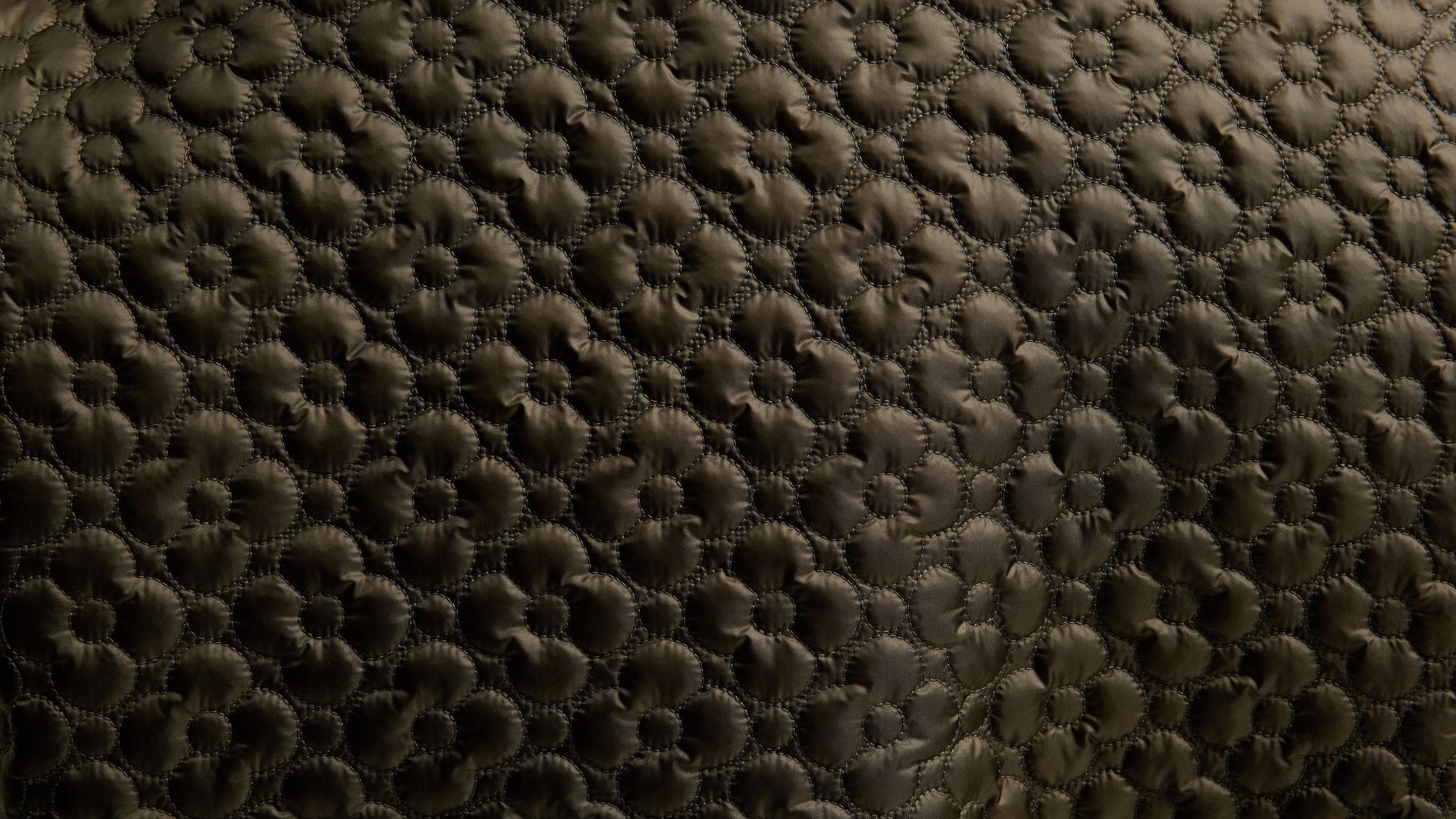 Slide 1 - product.feature.quilting.title