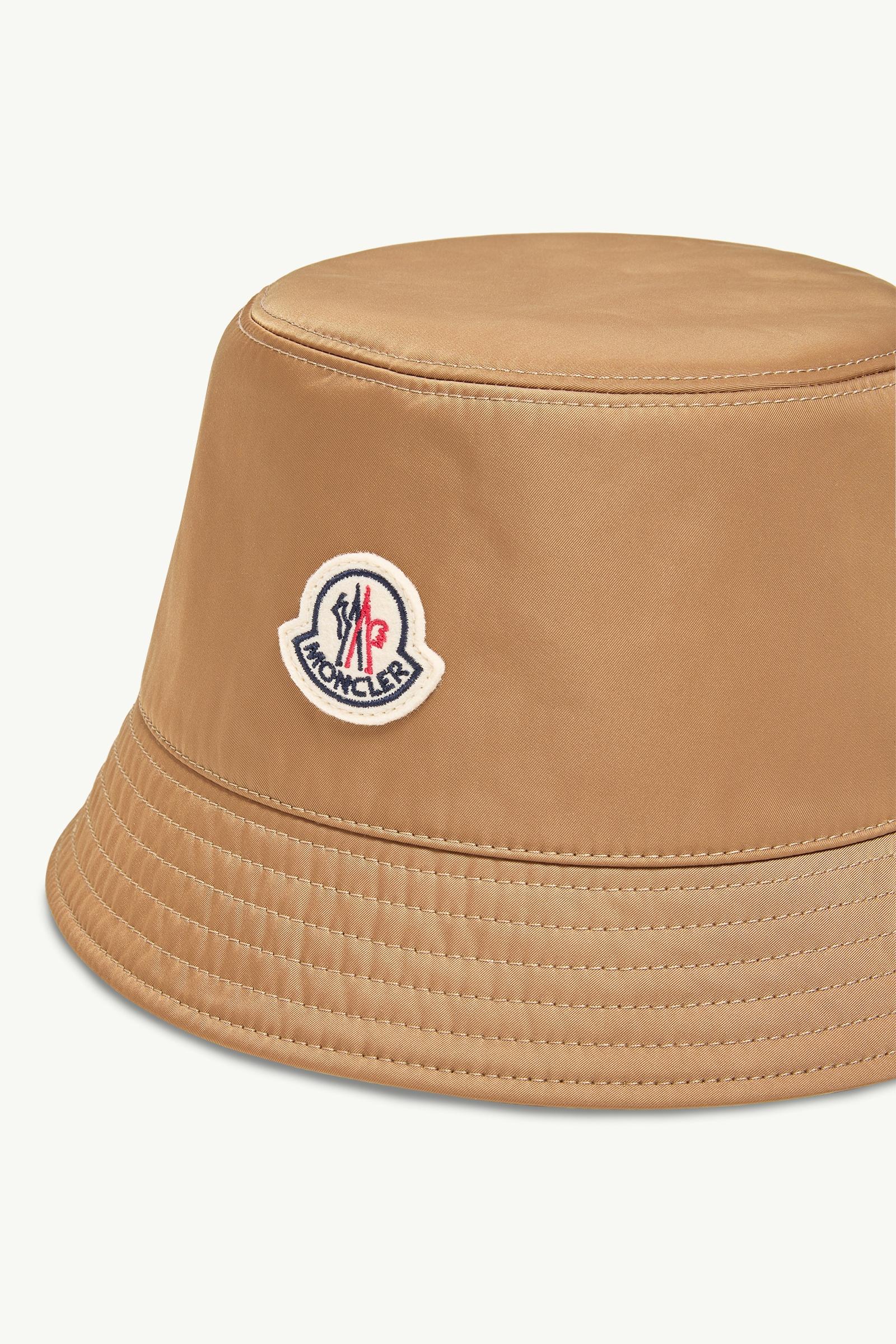 ★MONCLER★モンクレール★ホワイト バケットハット M ホワイト バケットハット : ハット＆ベレー 向けの レディース
