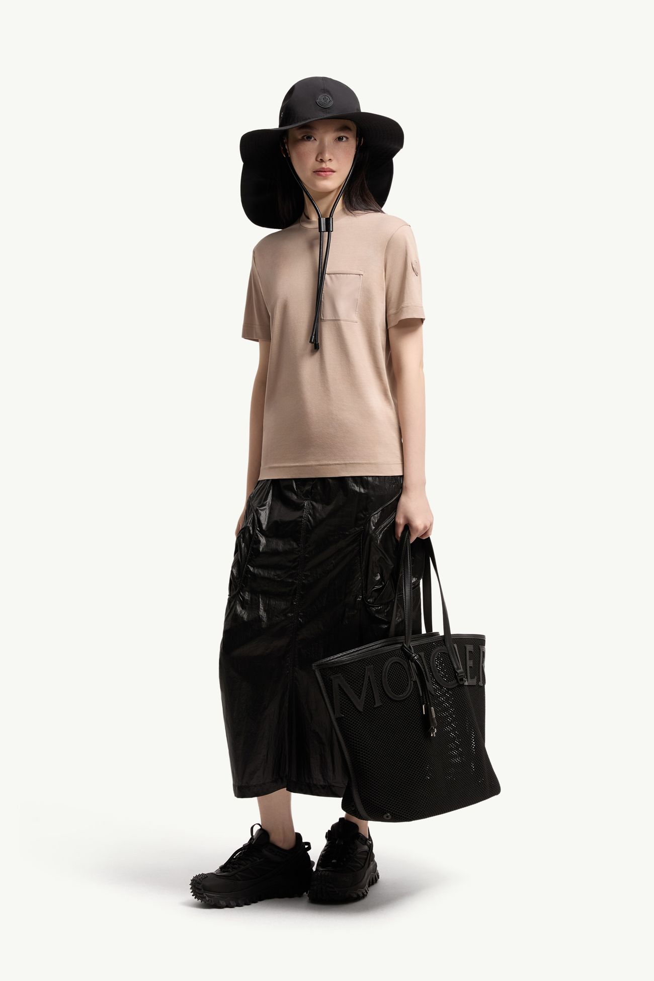 ベージュ Tシャツ : トップ＆Tシャツ 向けの レディース | モンクレール