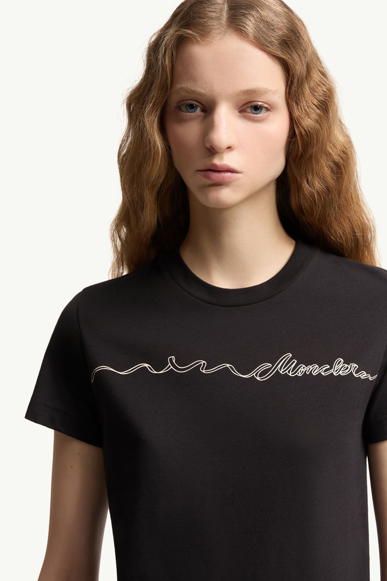 T-shirt en coton à logo ruban Femmes Noir Moncler 5