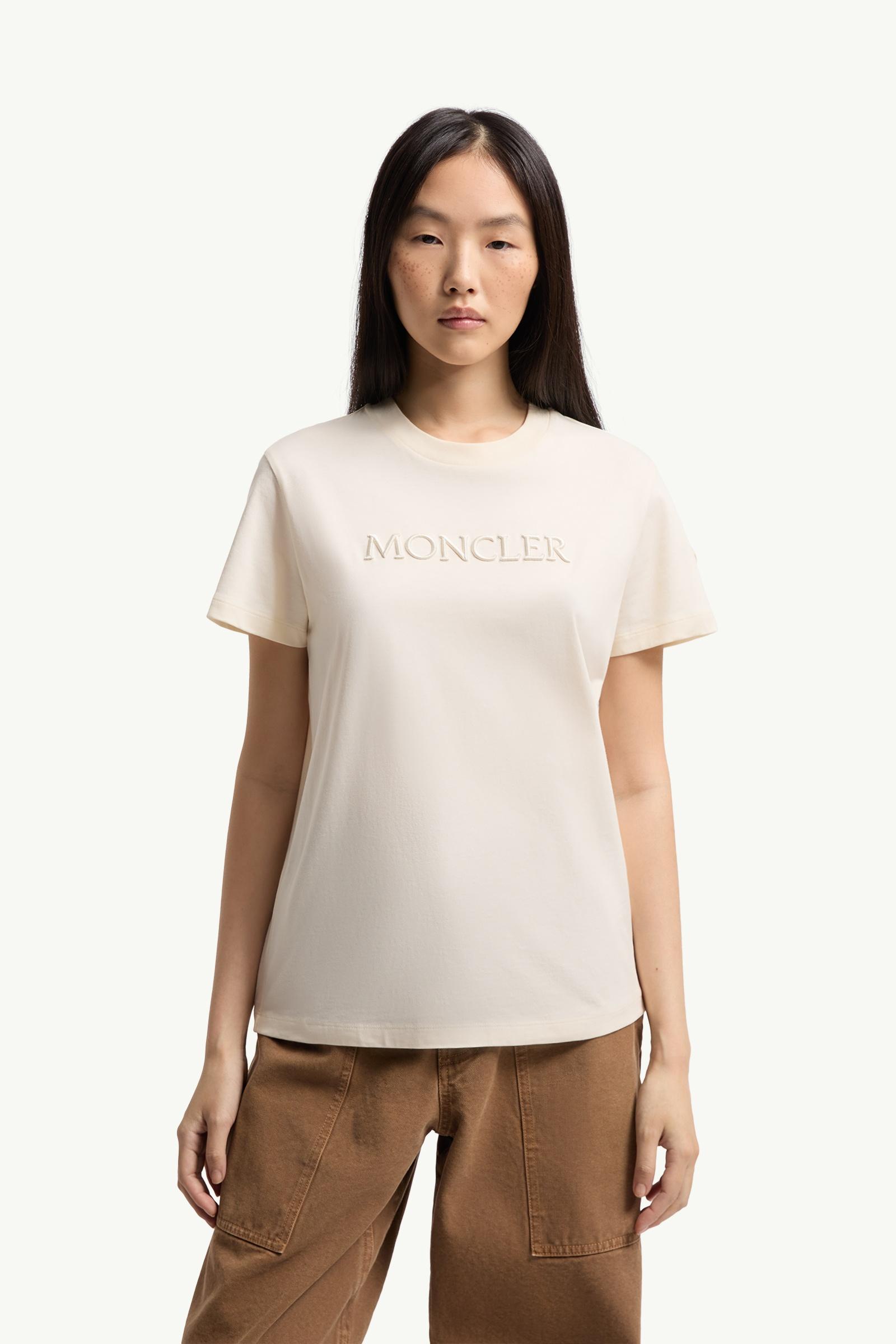 MONCLER スタッズ デザインTシャツ クリーム色｜
