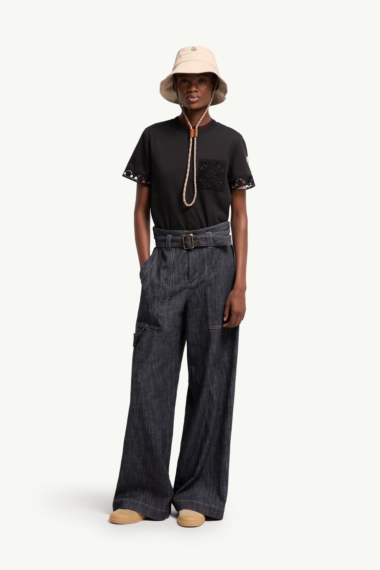 T-shirt in cotone con bordo macramè Donna Nero Moncler 0