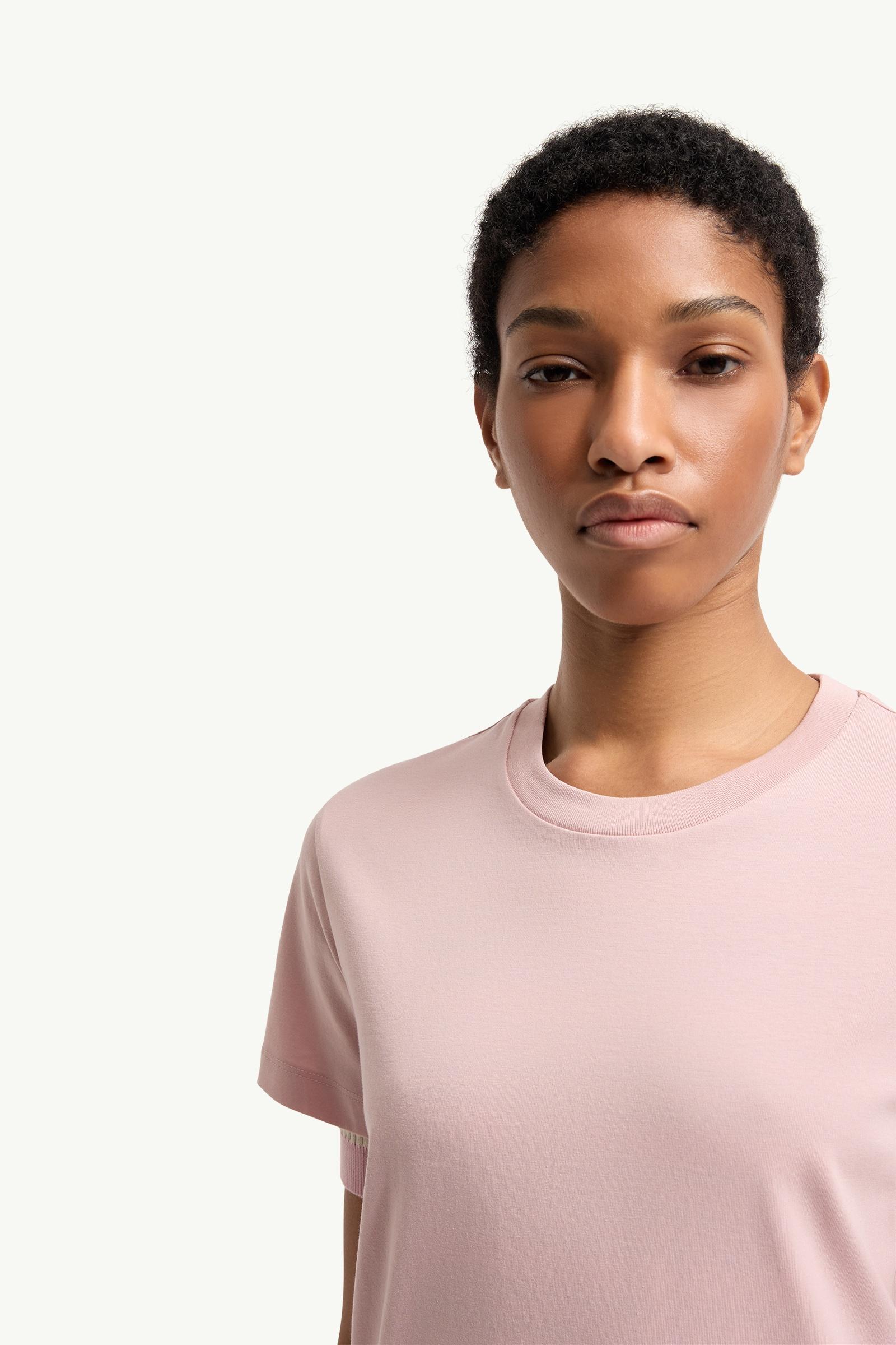 ピンク Tシャツ : トップ＆Tシャツ 向けの レディース | モンクレール