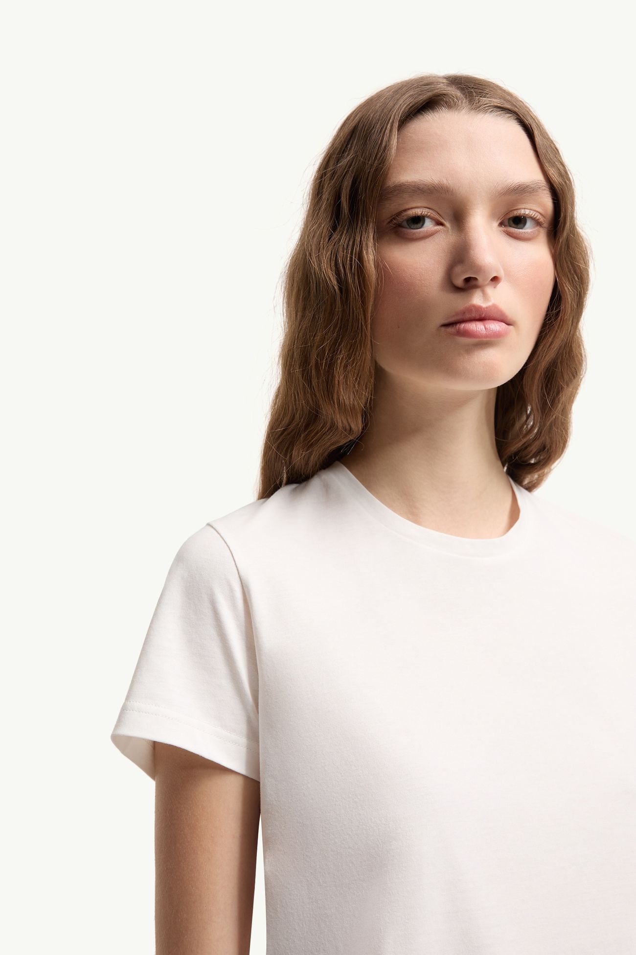 オフホワイト Tシャツ : トップ＆Tシャツ 向けの レディース 