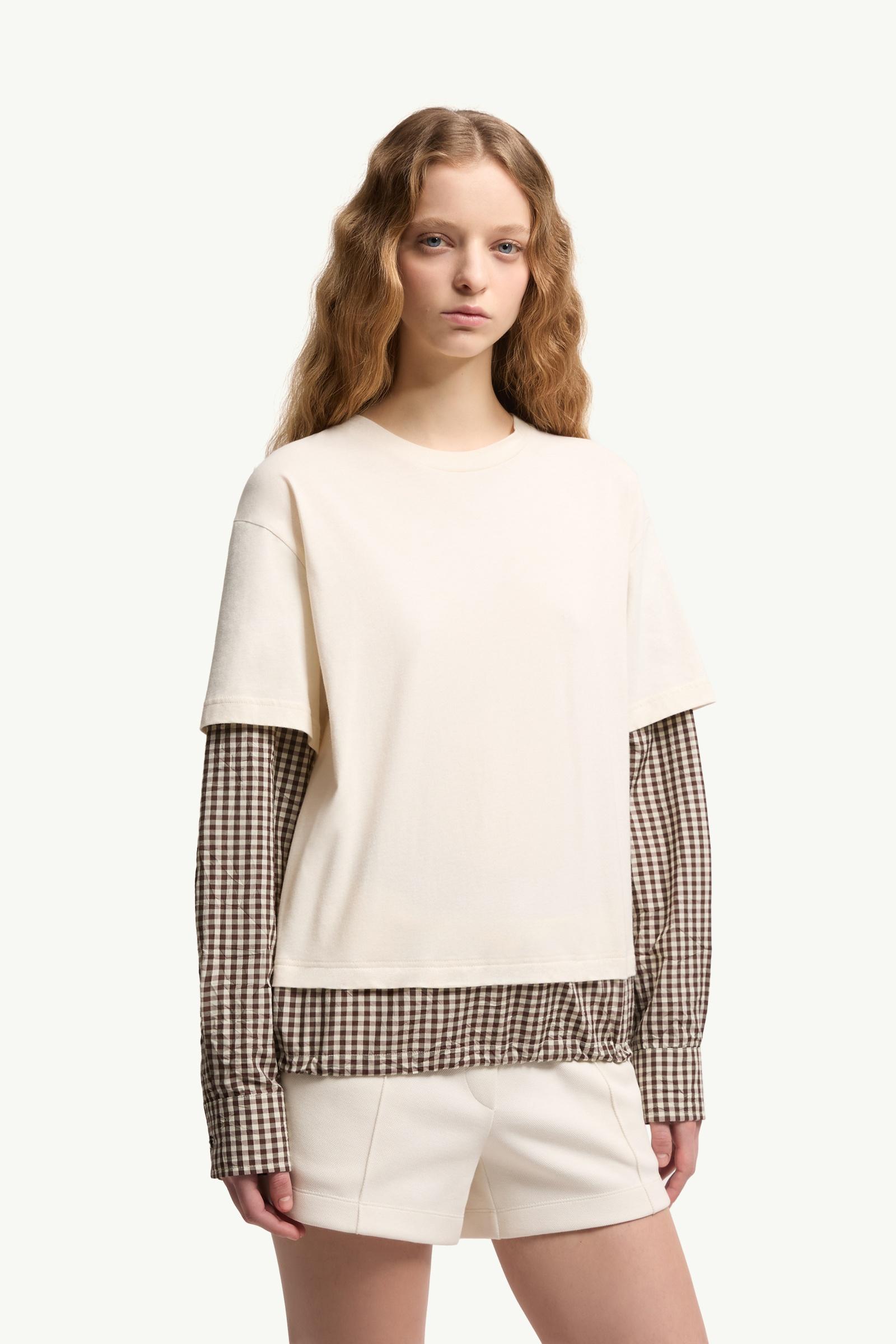 ライトベージュ Tシャツ : トップ＆Tシャツ 向けの レディース