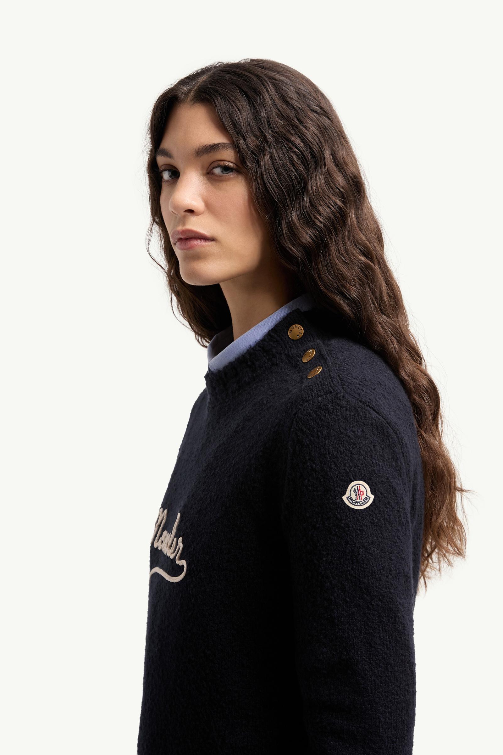 MONCLER ネイビートレーナー S Navy Blue Embroidered Logo Cotton Blend Sweater - Sweaters