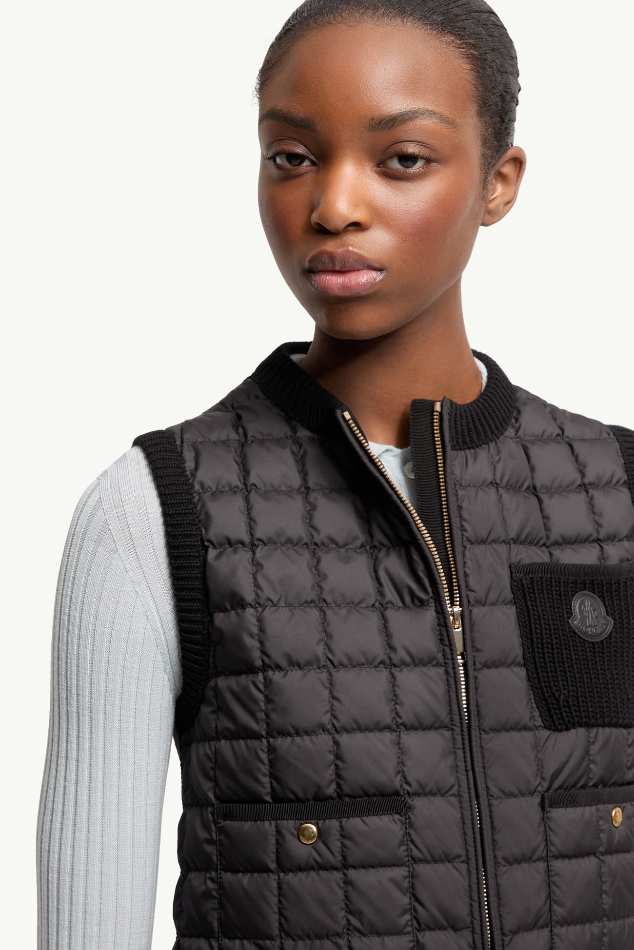 Quadratisch gesteppte Daunenweste aus Baumwolle Damen Schwarz Moncler 5